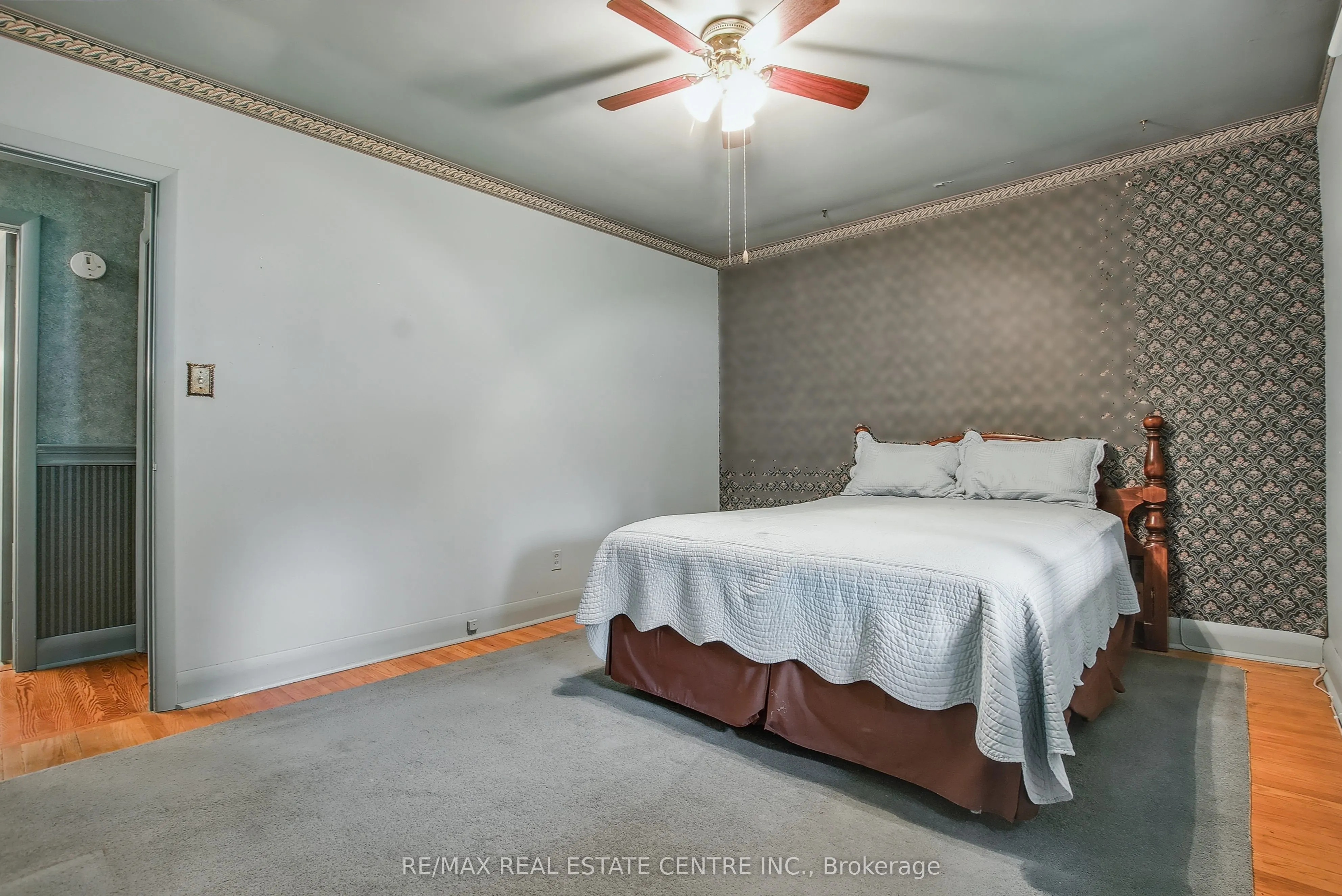843 Eagle Drive