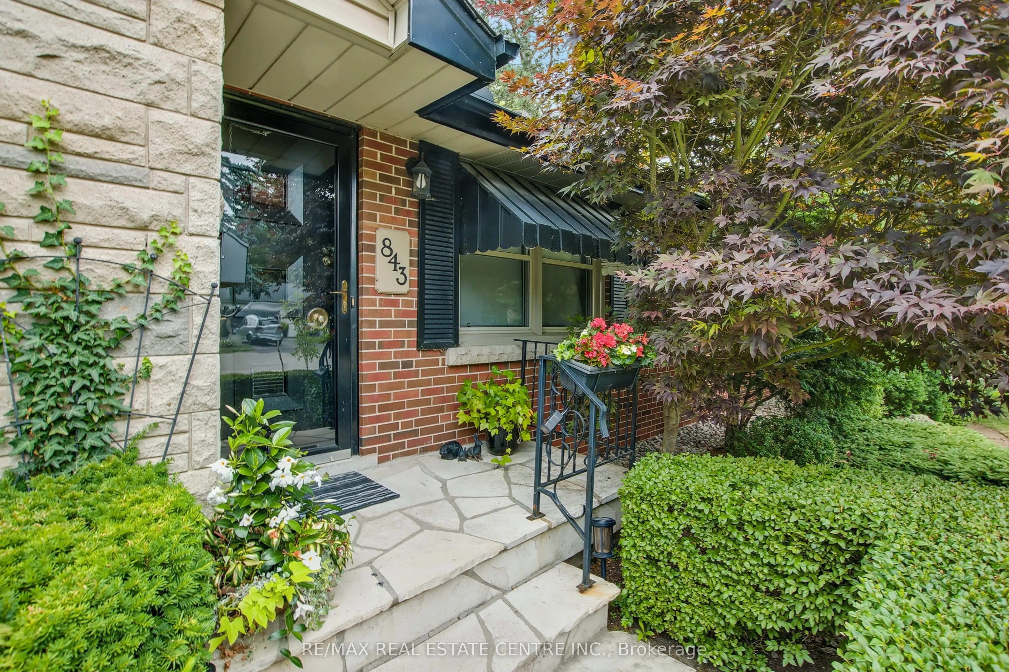 843 Eagle Drive