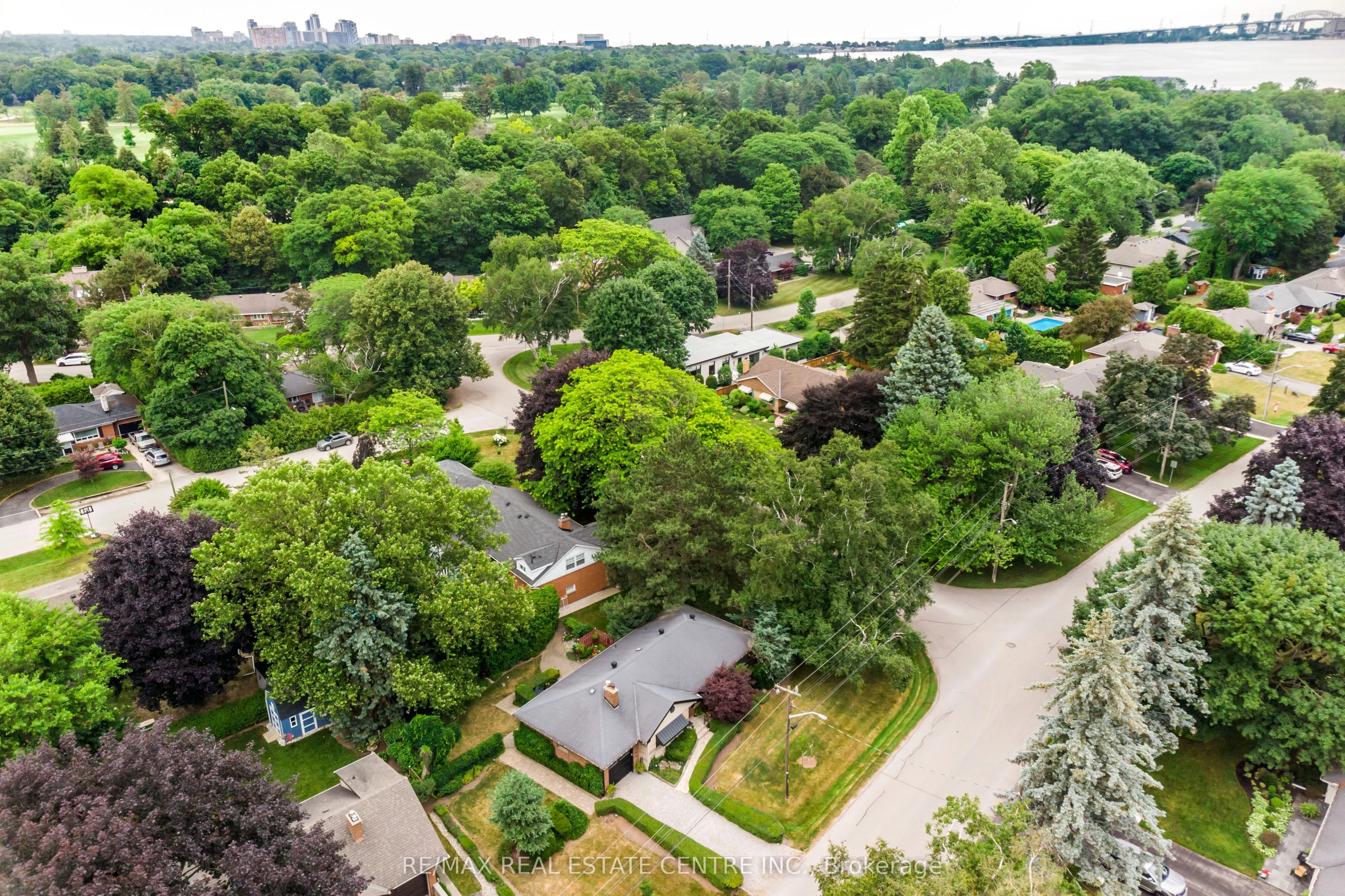 843 Eagle Drive