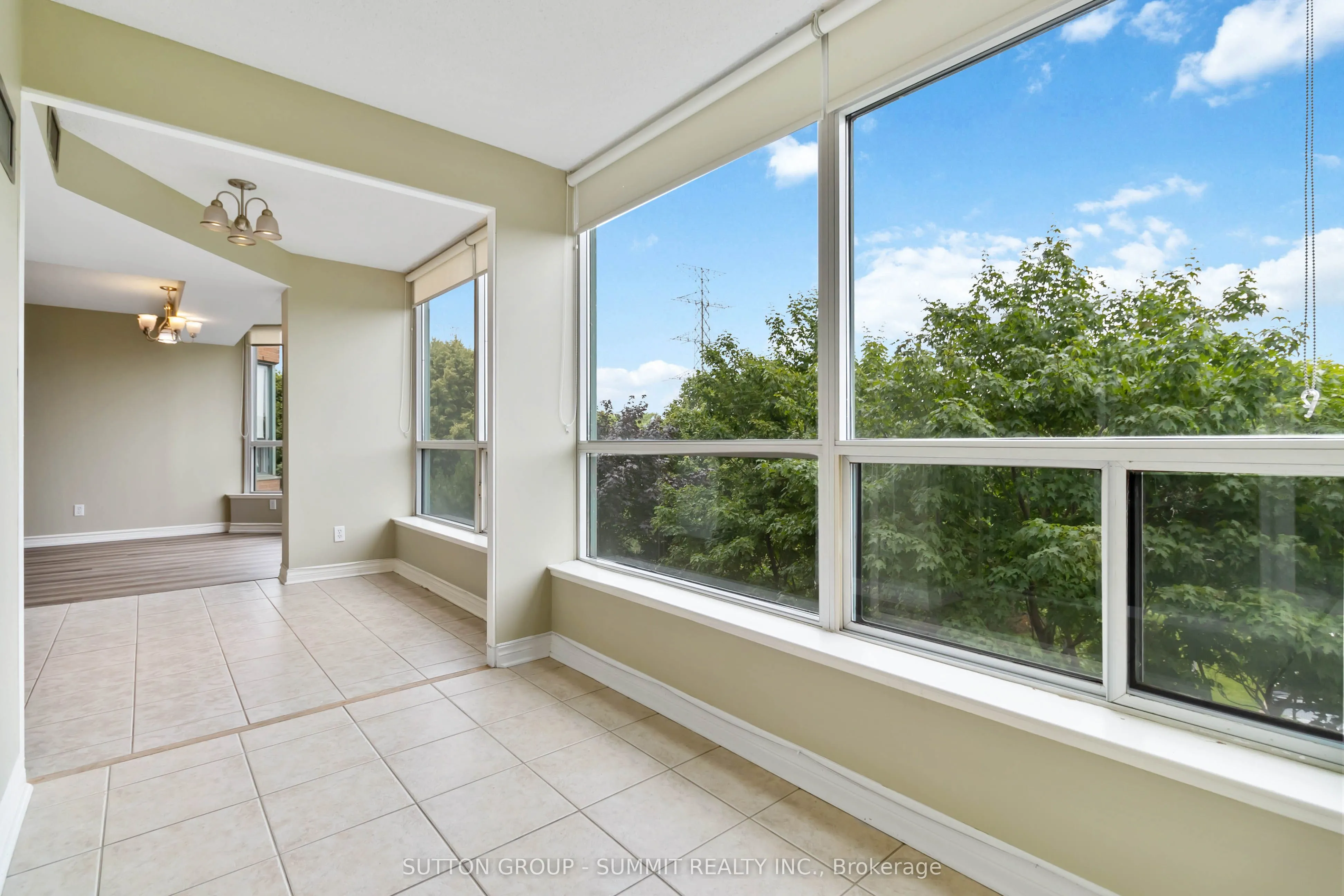 1276 Maple Crossing Boulevard, #412