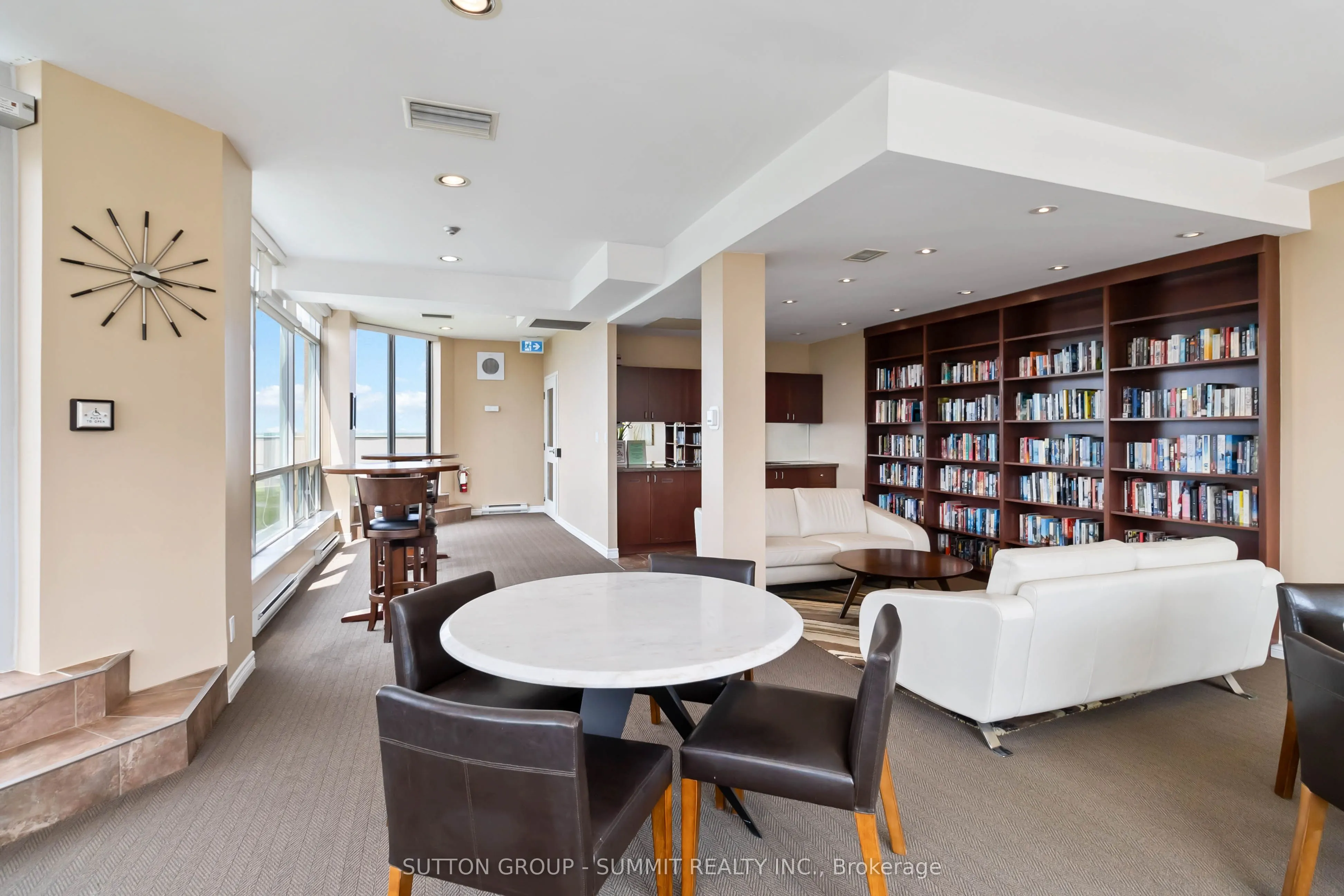 1276 Maple Crossing Boulevard, #412