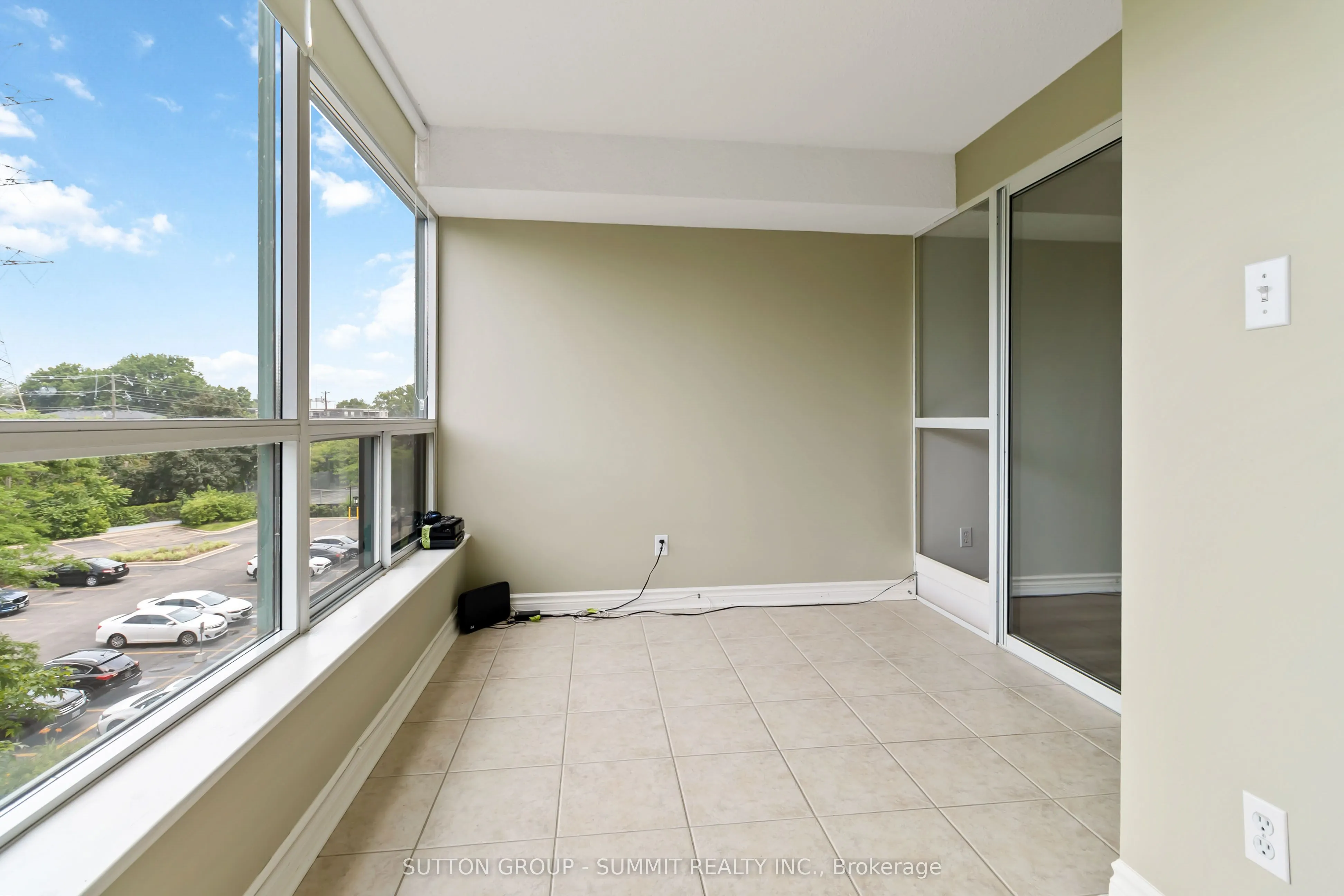 1276 Maple Crossing Boulevard, #412