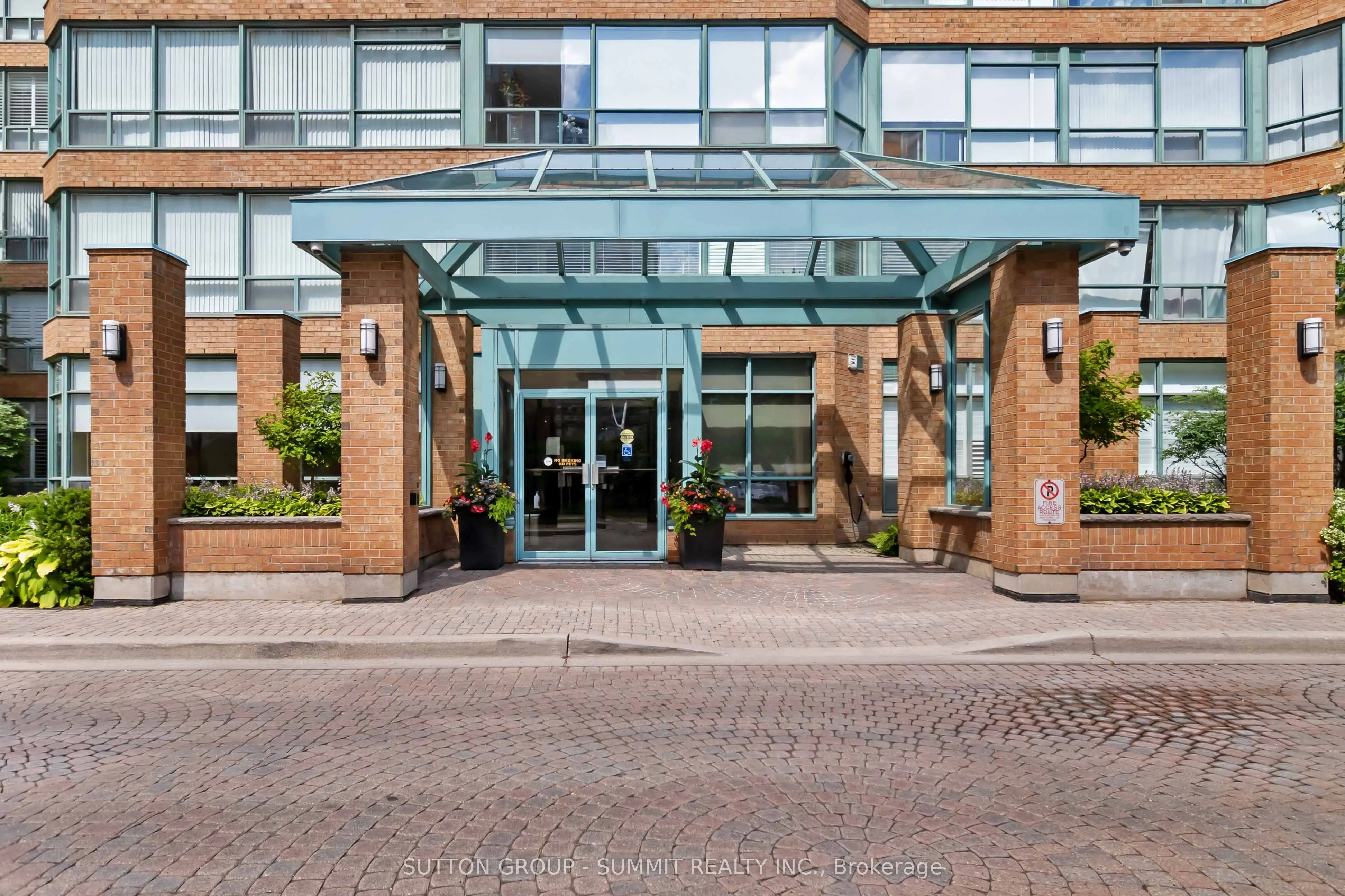 1276 Maple Crossing Boulevard, #412
