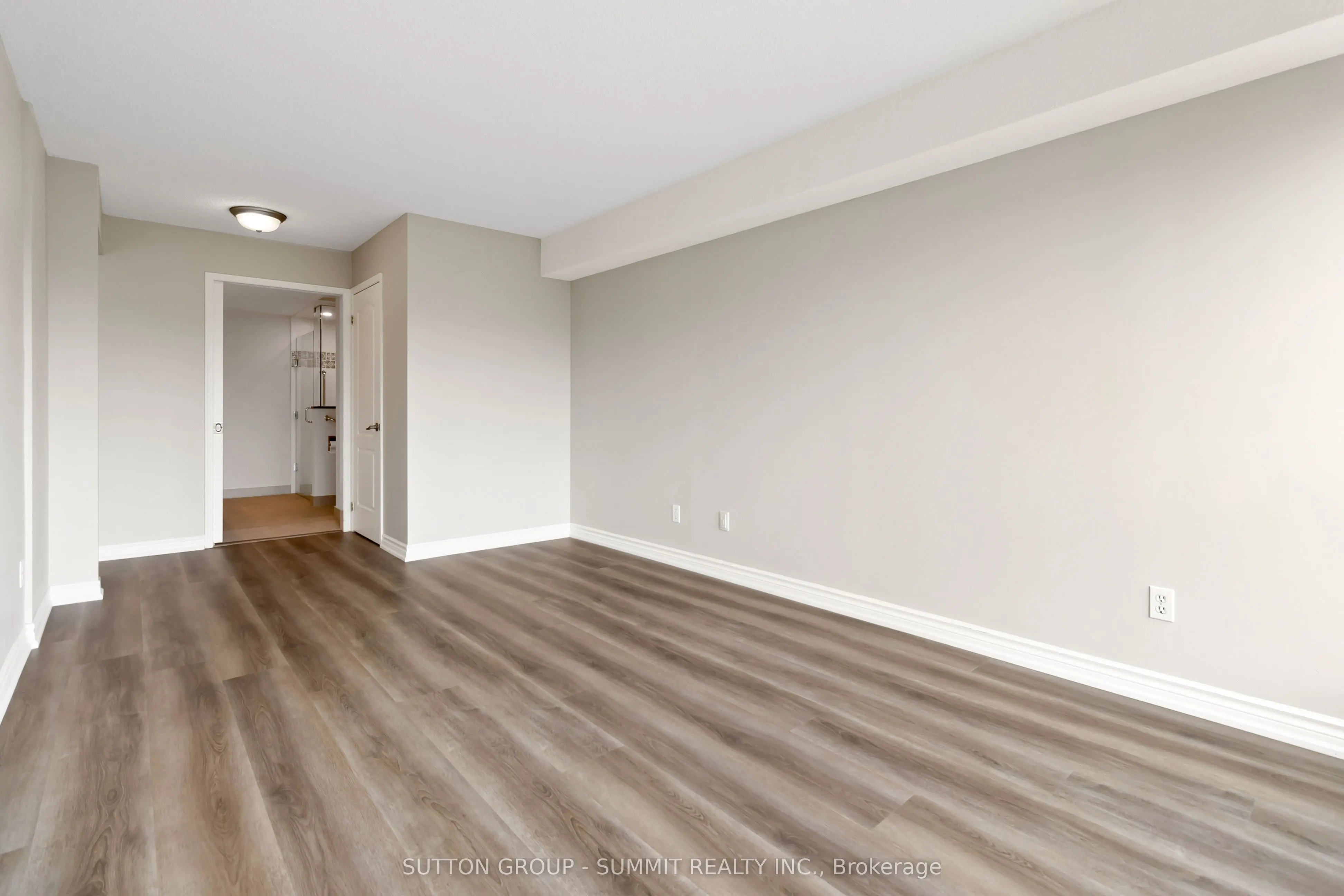 1276 Maple Crossing Boulevard, #412