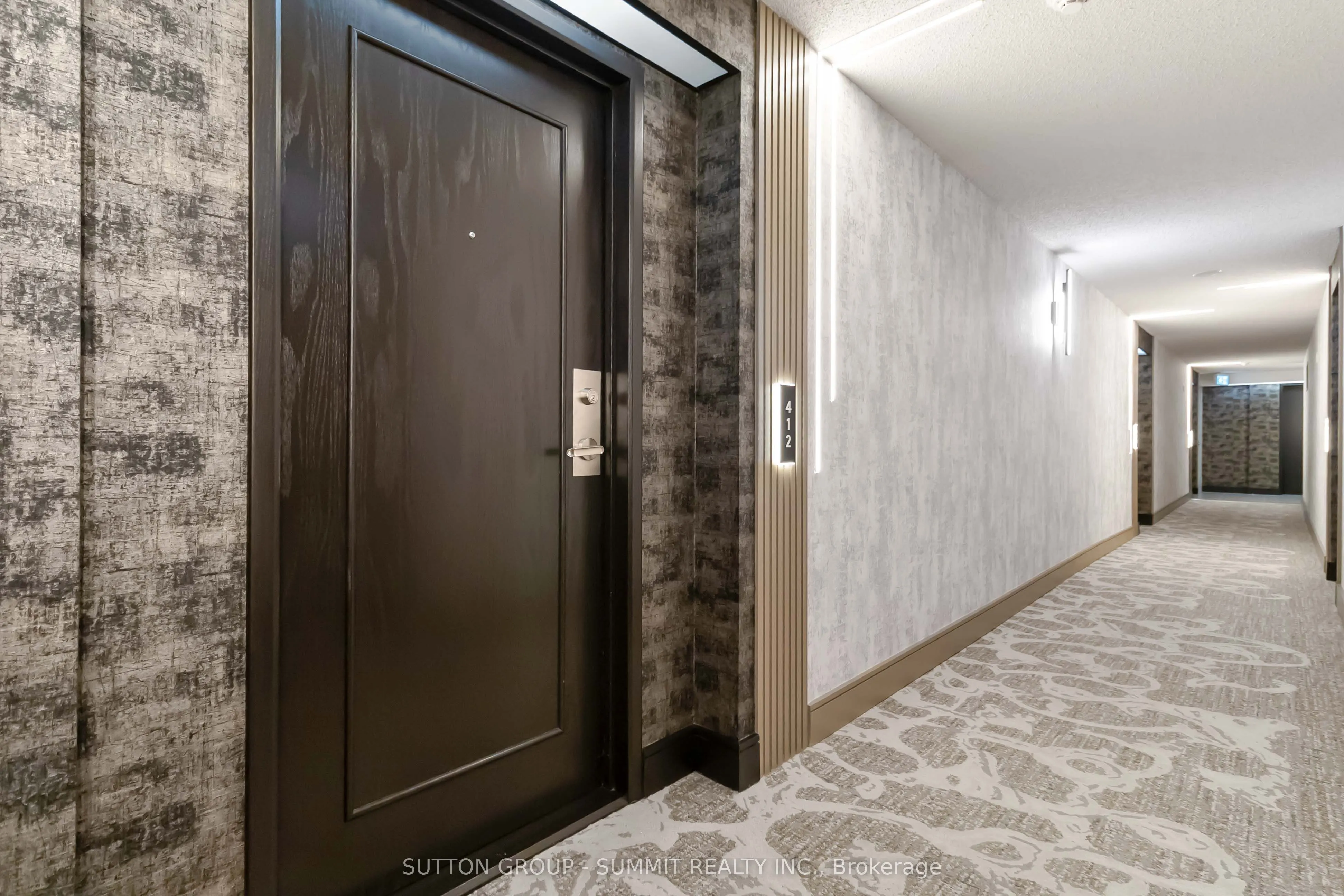 1276 Maple Crossing Boulevard, #412