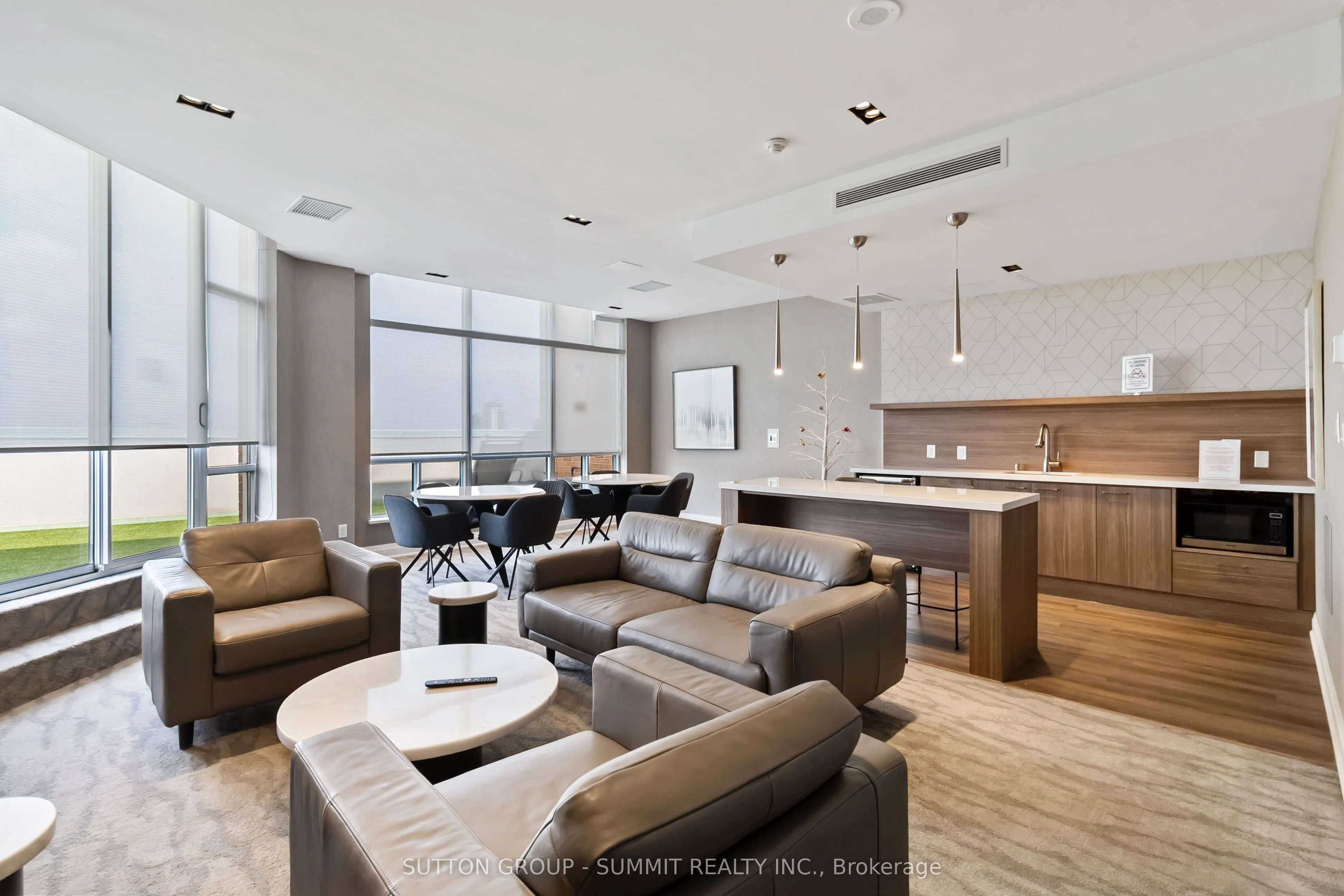 1276 Maple Crossing Boulevard, #412