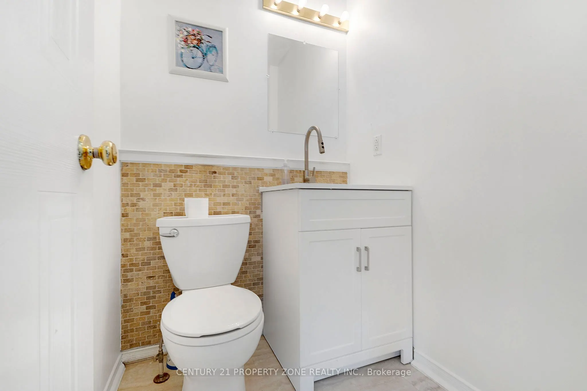 22 John Street W