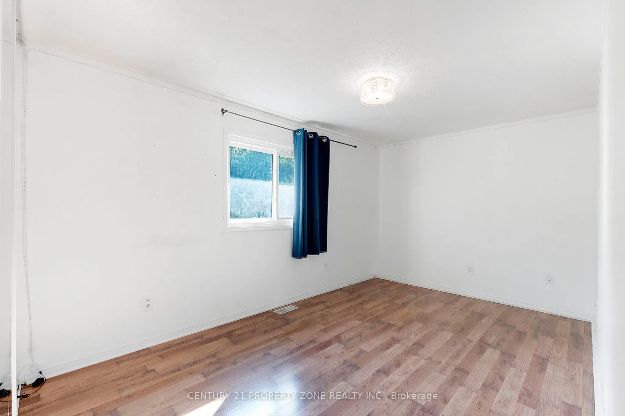 22 John Street W