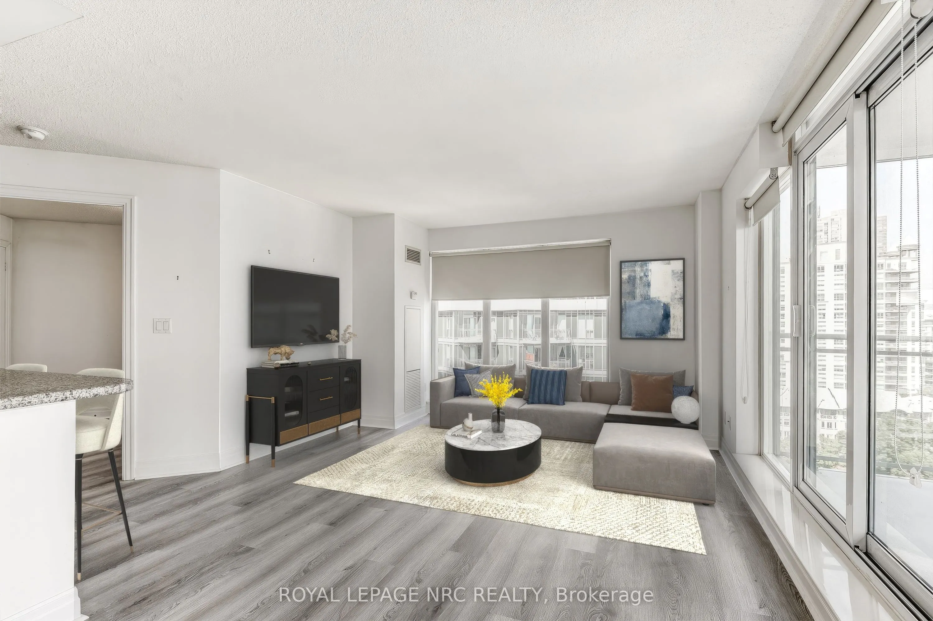 2121 Lakeshore Boulevard W, #1211
