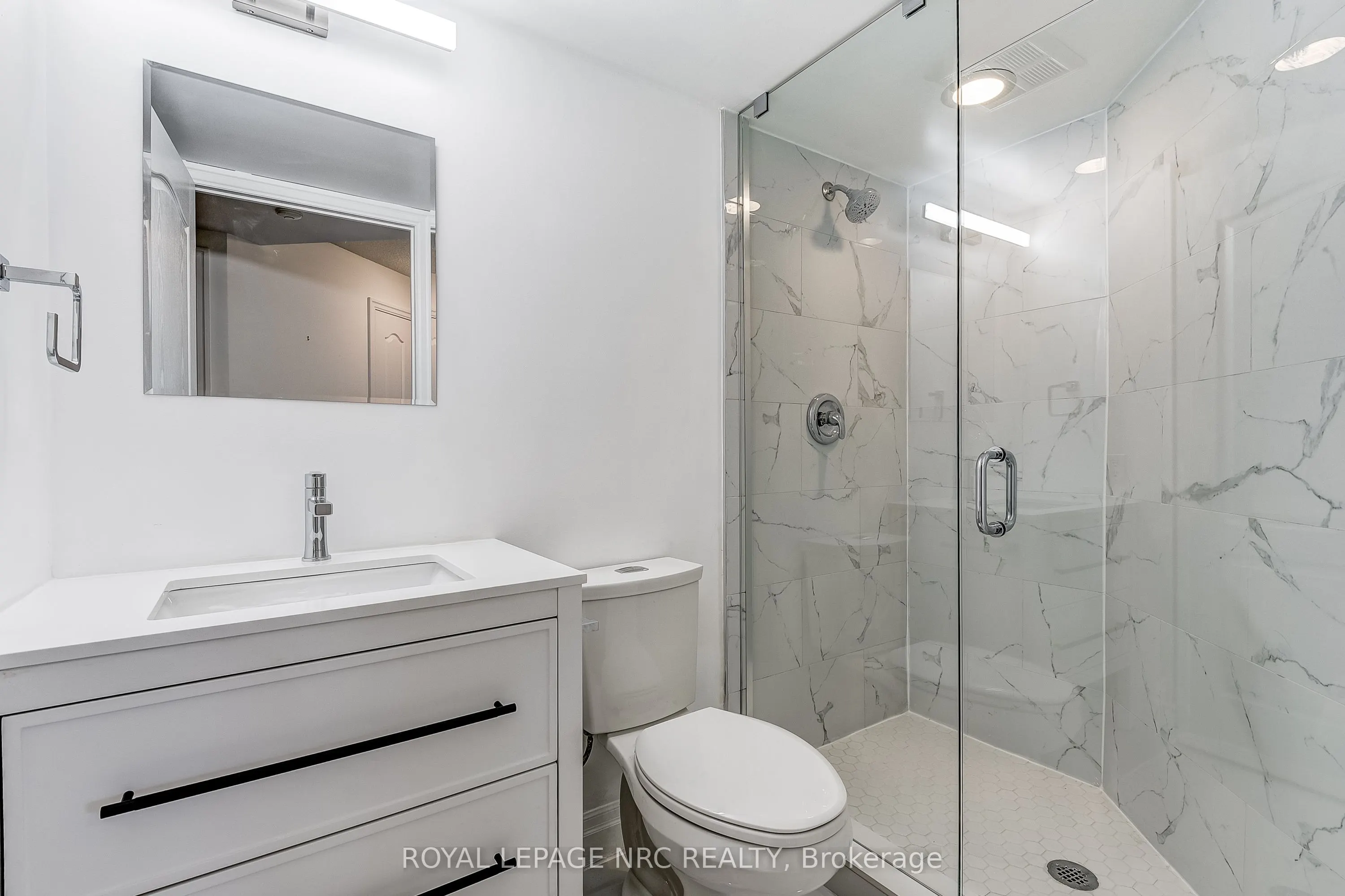 2121 Lakeshore Boulevard W, #1211