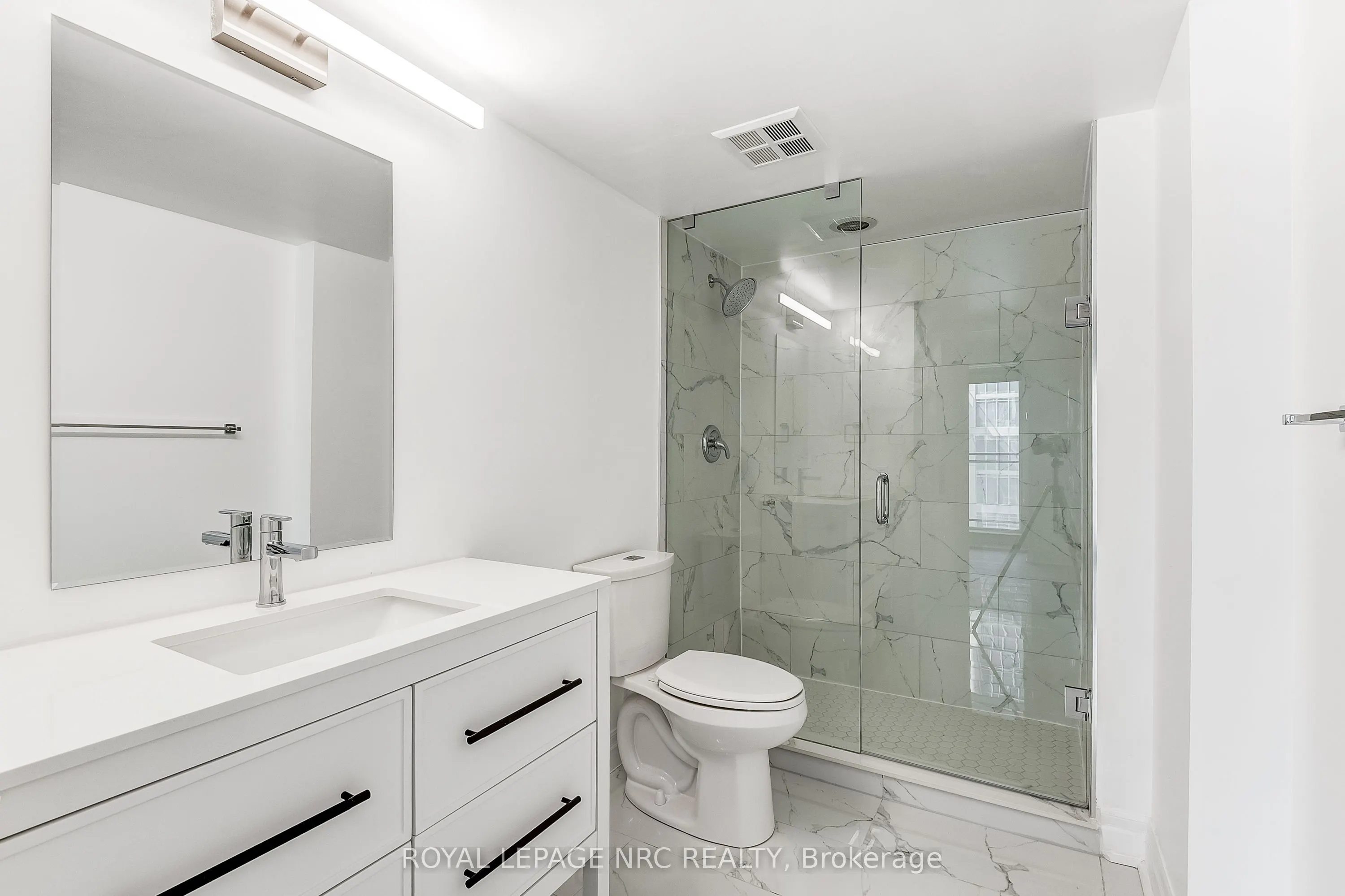 2121 Lakeshore Boulevard W, #1211