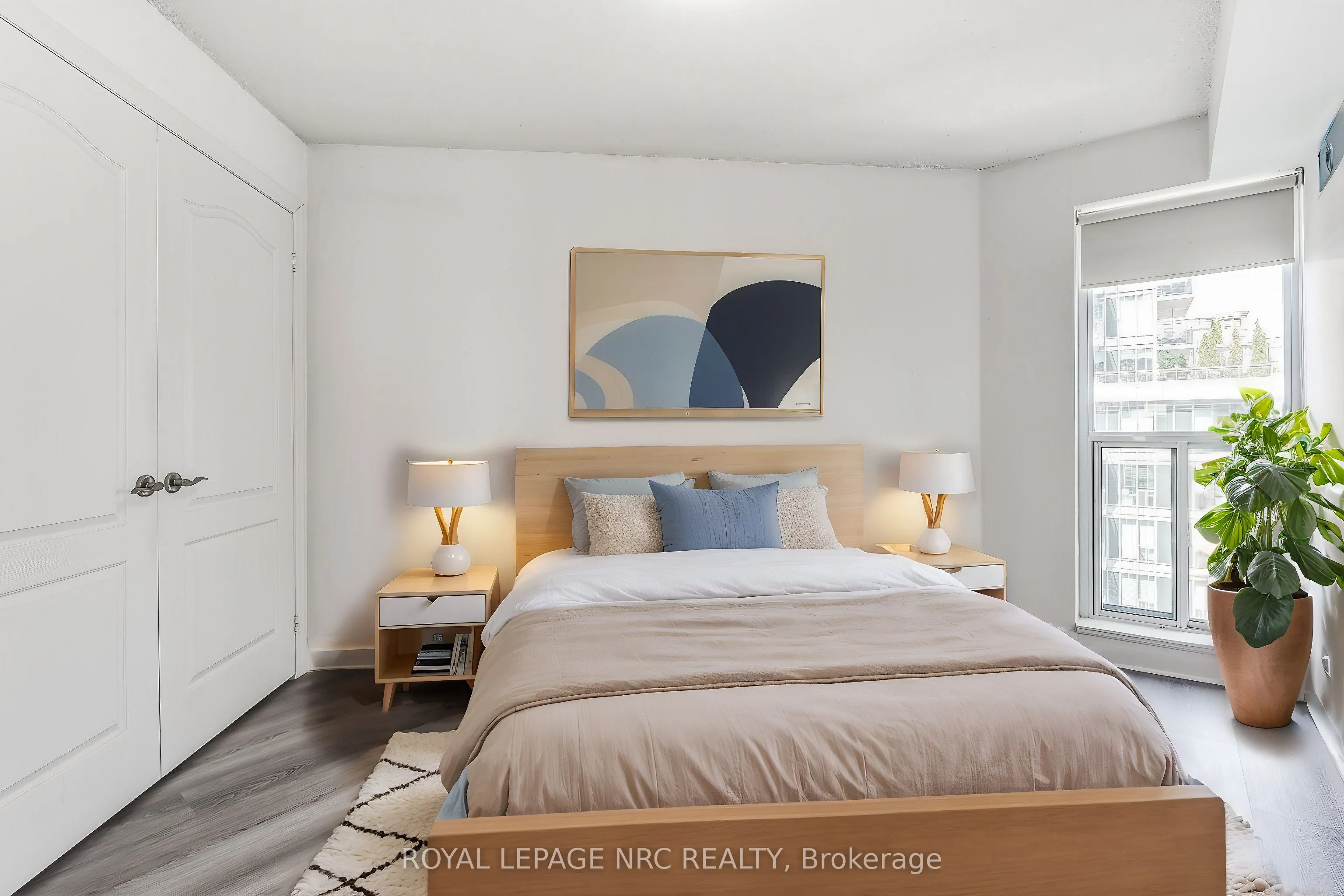 2121 Lakeshore Boulevard W, #1211