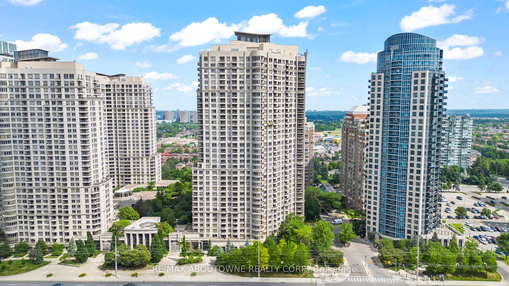 310 Burnhamthorpe Road W #401