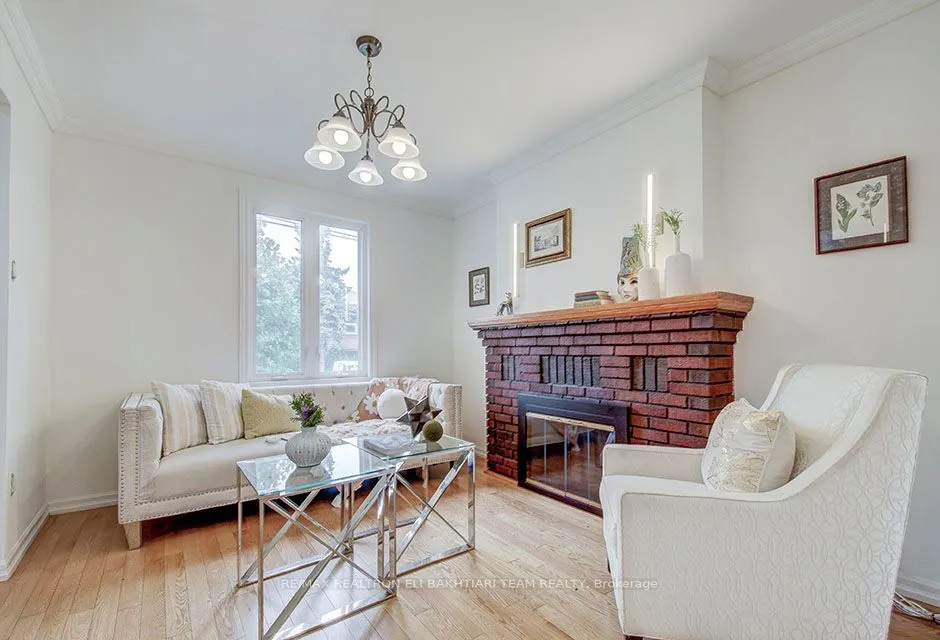 29 Roseland Drive