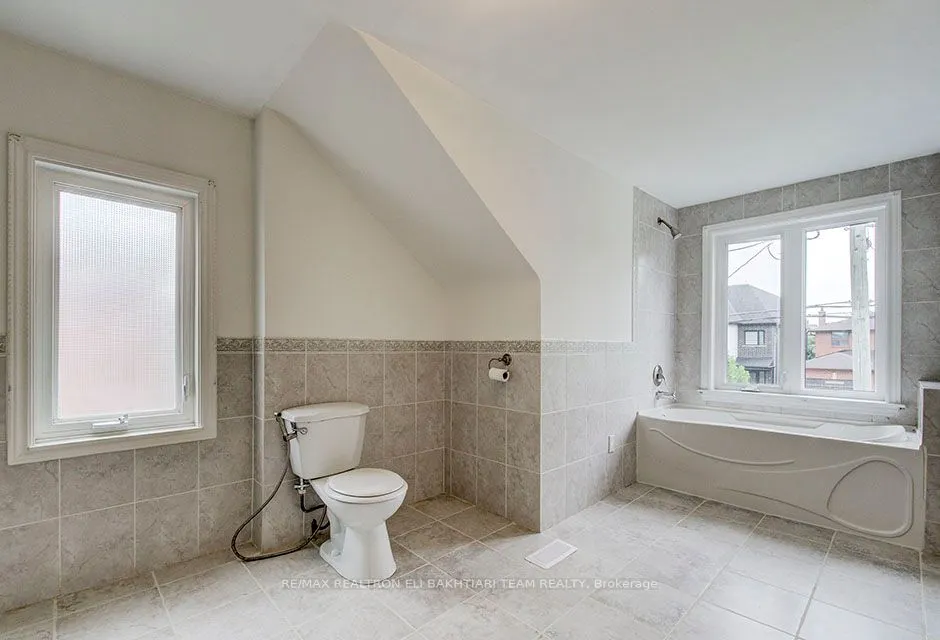 29 Roseland Drive