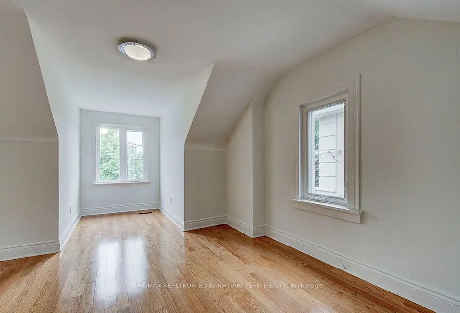 29 Roseland Drive