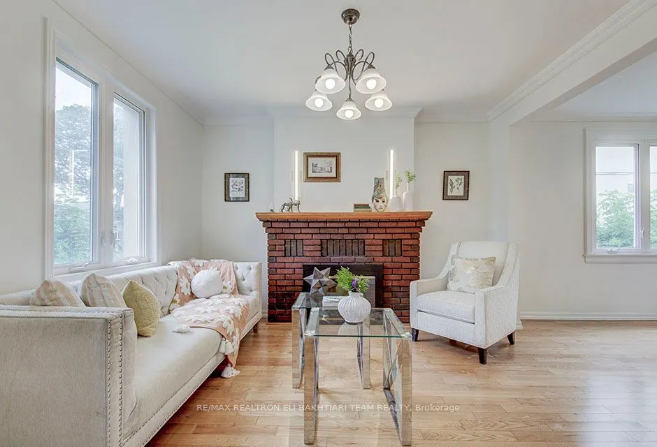 29 Roseland Drive