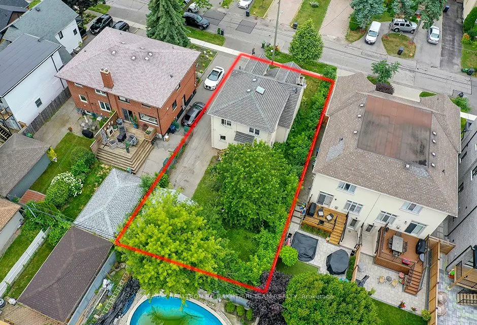 29 Roseland Drive