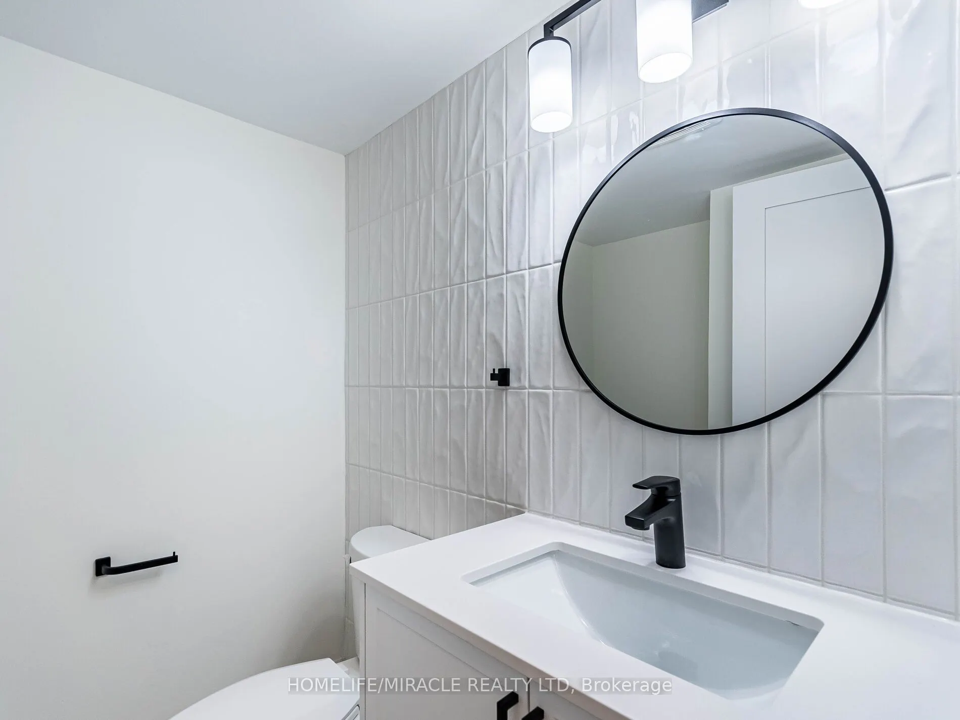 1270 Maple Crossing Boulevard, #604