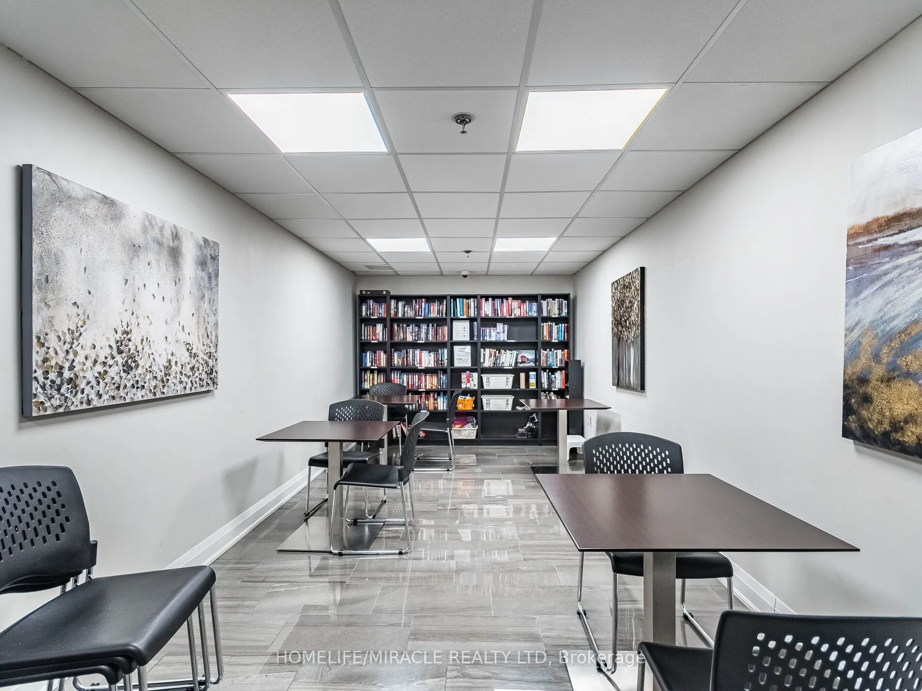 1270 Maple Crossing Boulevard, #604