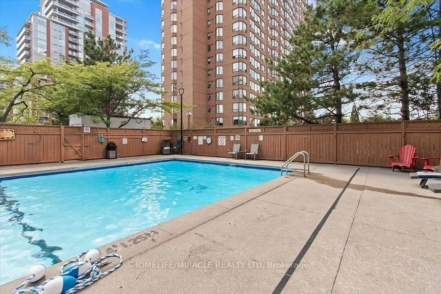 1270 Maple Crossing Boulevard, #604