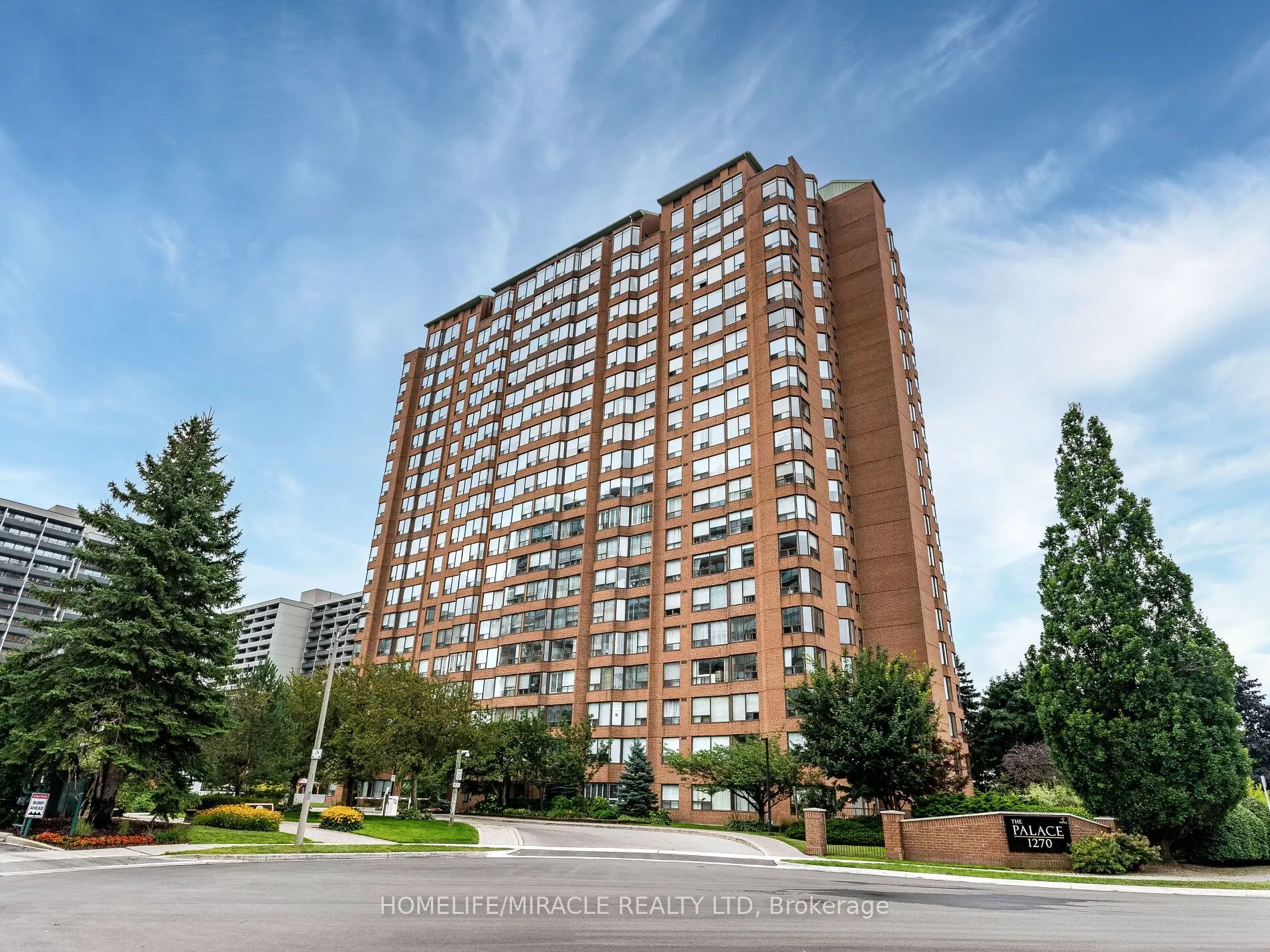 1270 Maple Crossing Boulevard, #604