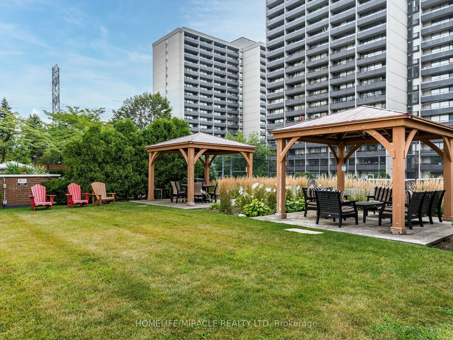 1270 Maple Crossing Boulevard, #604