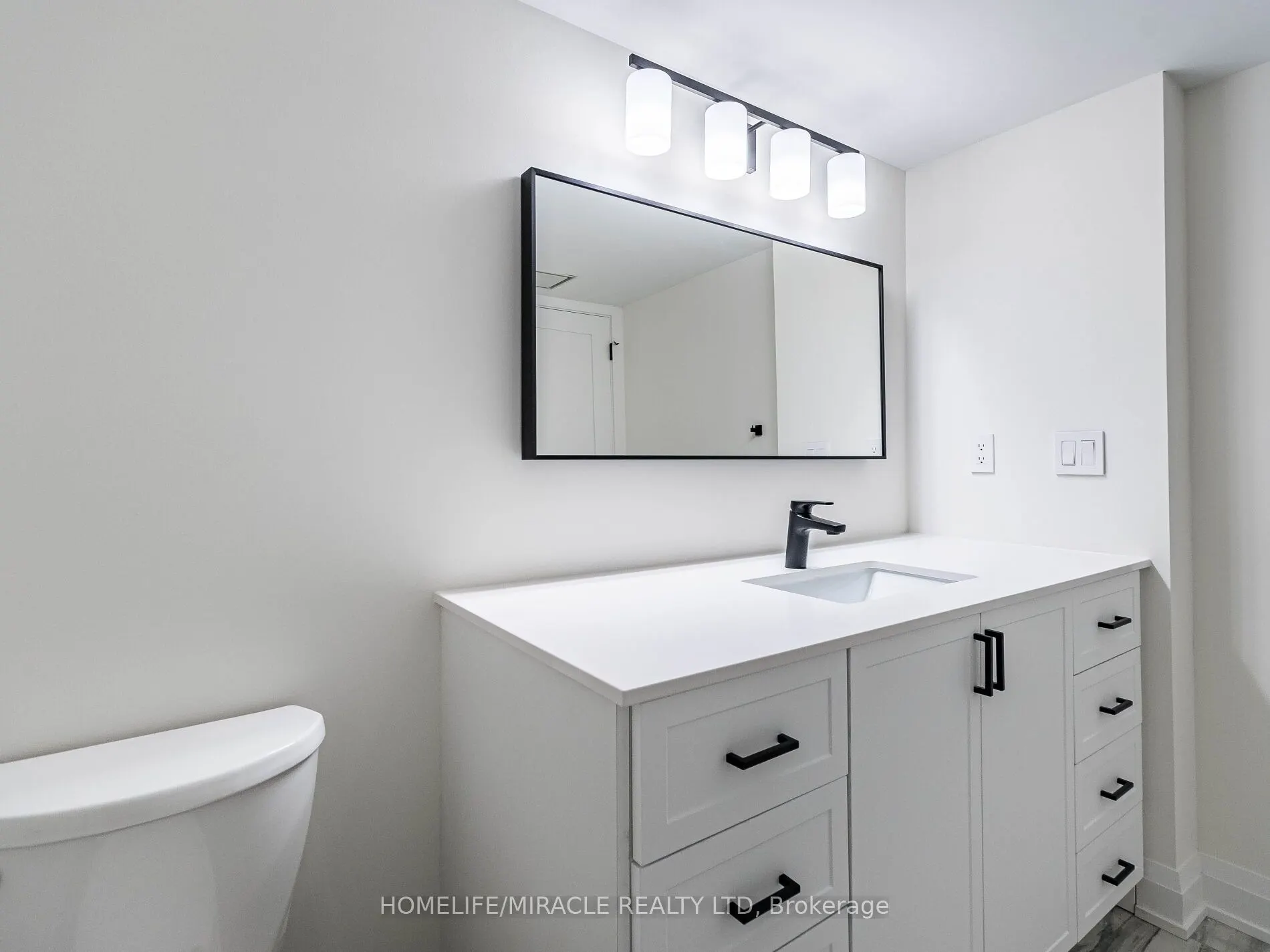 1270 Maple Crossing Boulevard, #604