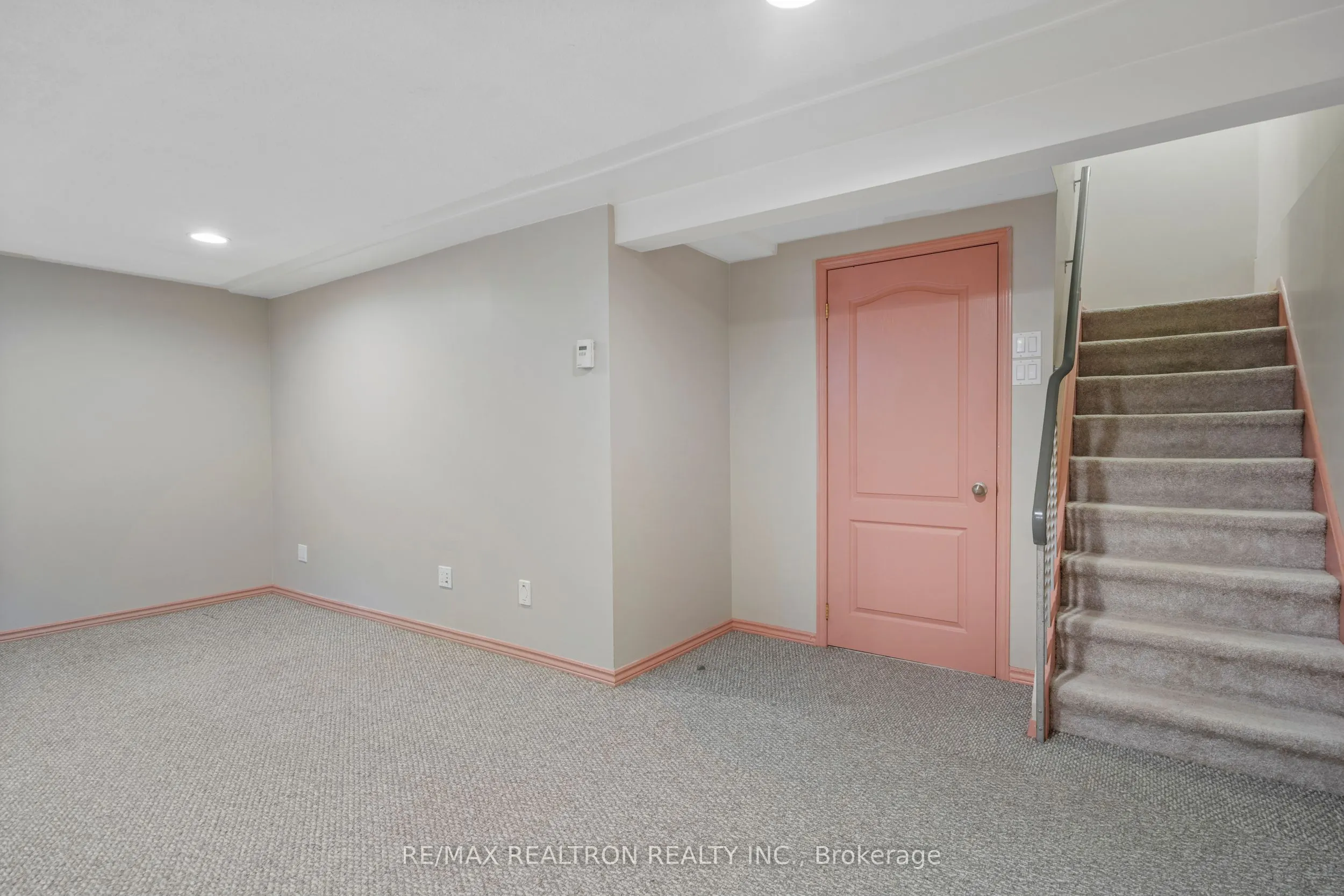 19 Centennial Park Road, #10