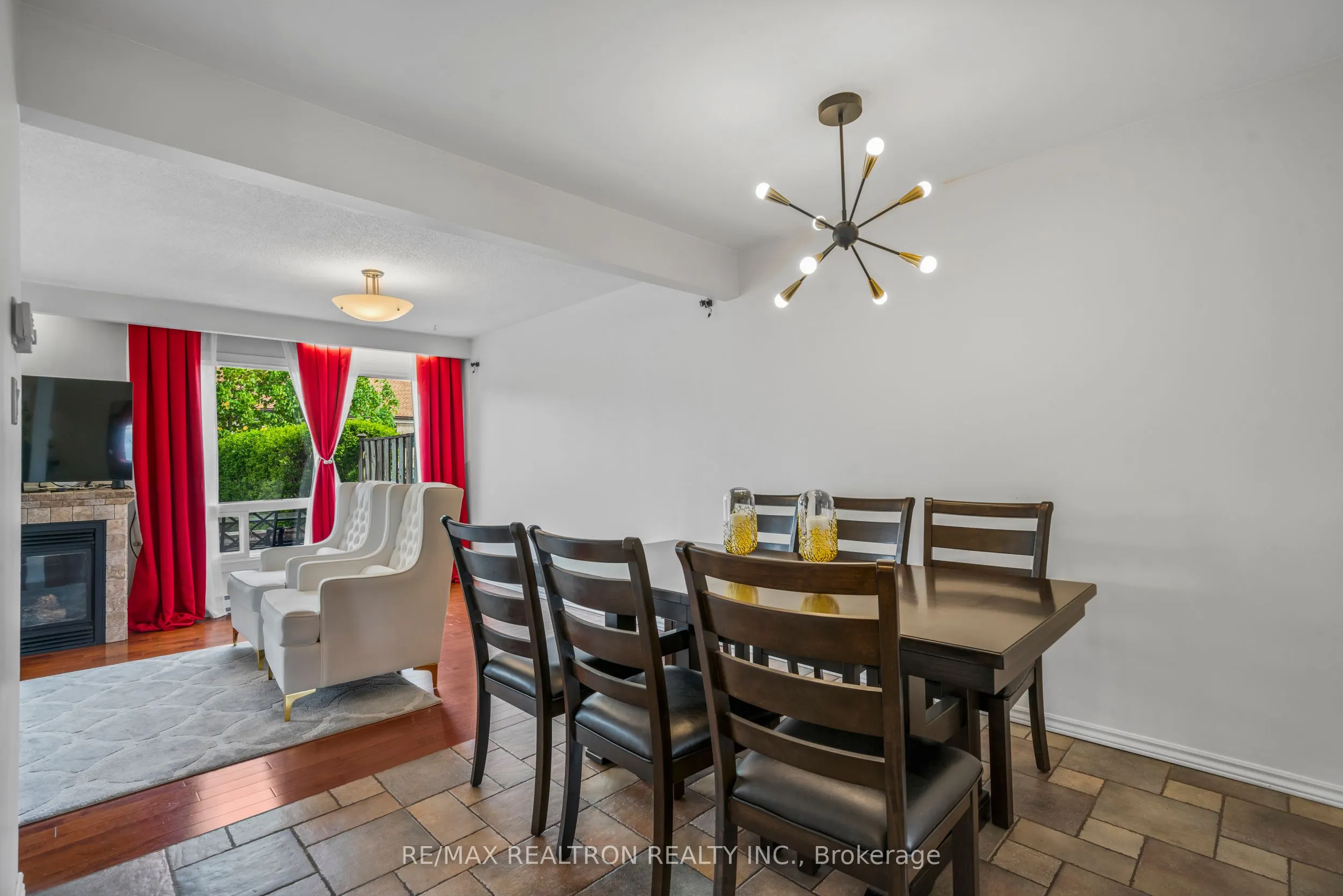 19 Centennial Park Road, #10