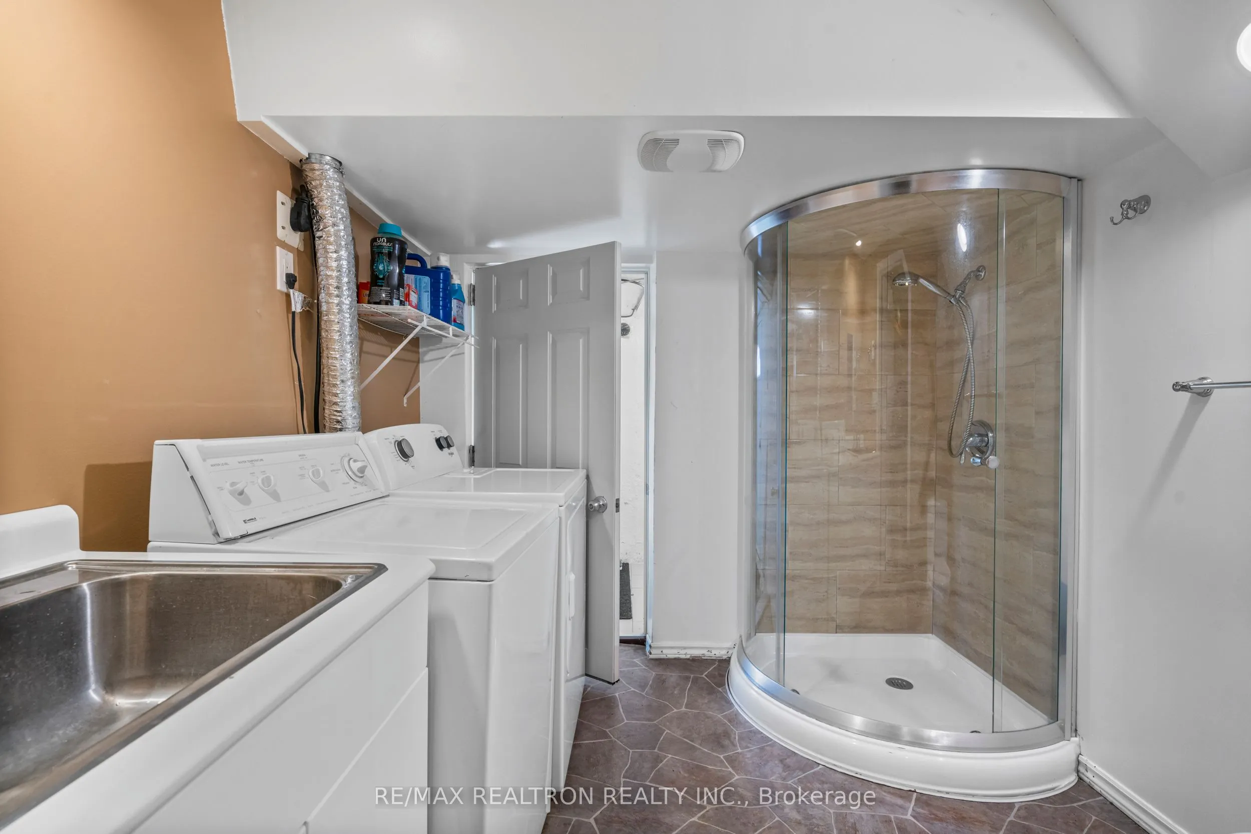 19 Centennial Park Road, #10