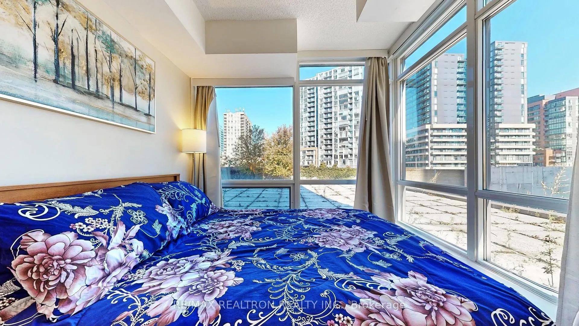 20 Joe Shuster Way, #202