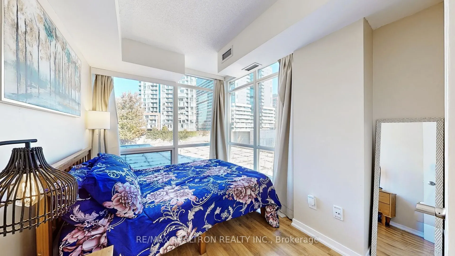 20 Joe Shuster Way, #202
