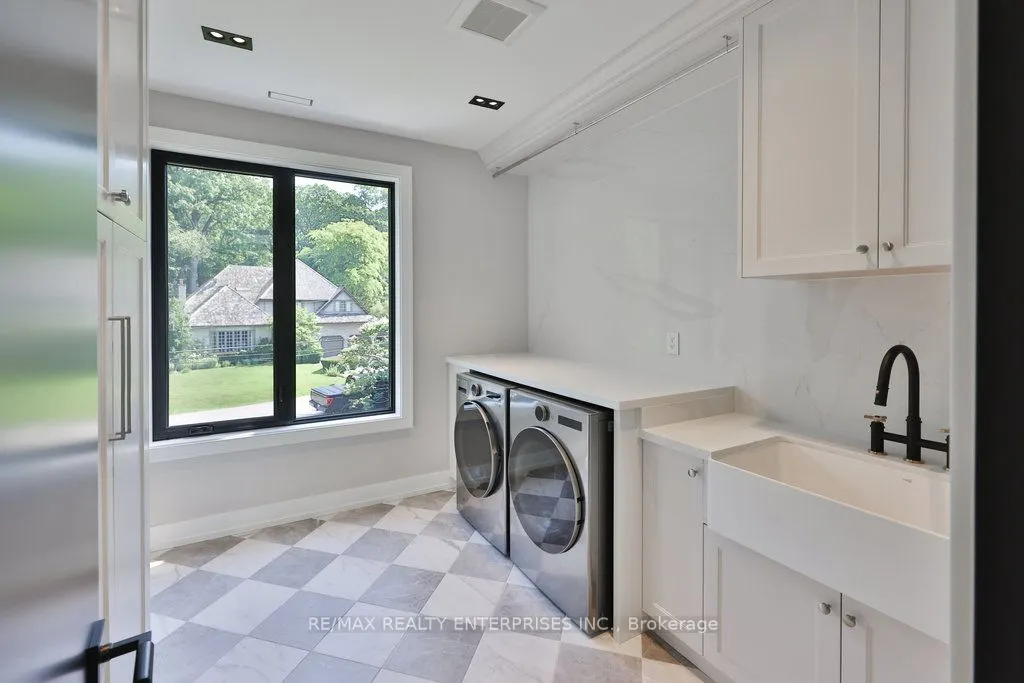 1380 Birchwood Heights Drive