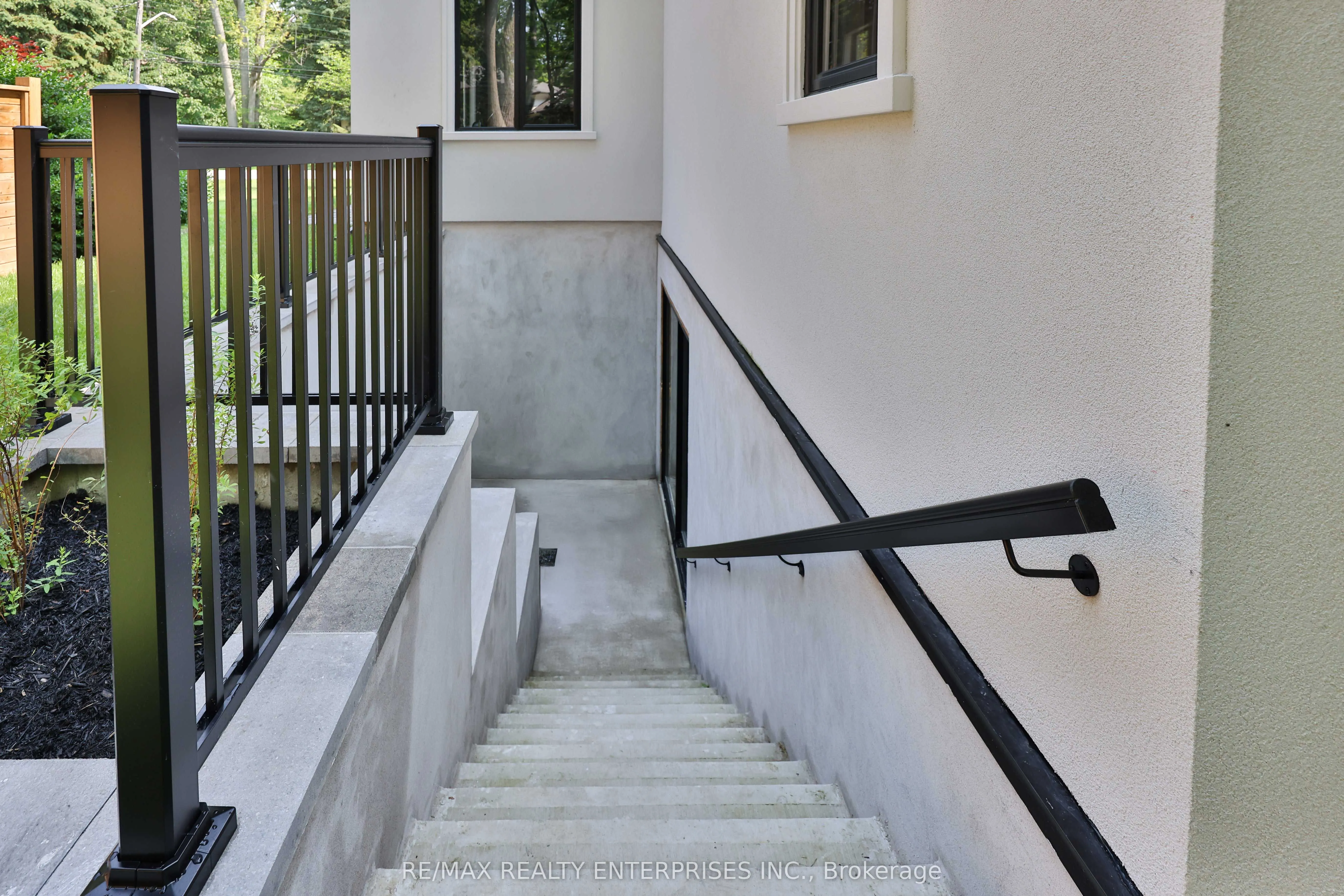 1380 Birchwood Heights Drive