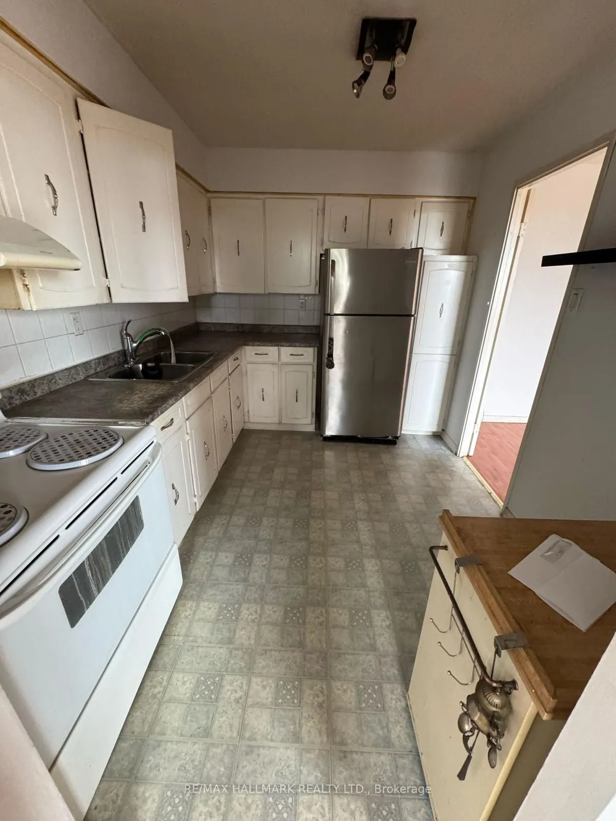 3577 Derry Road E, #311