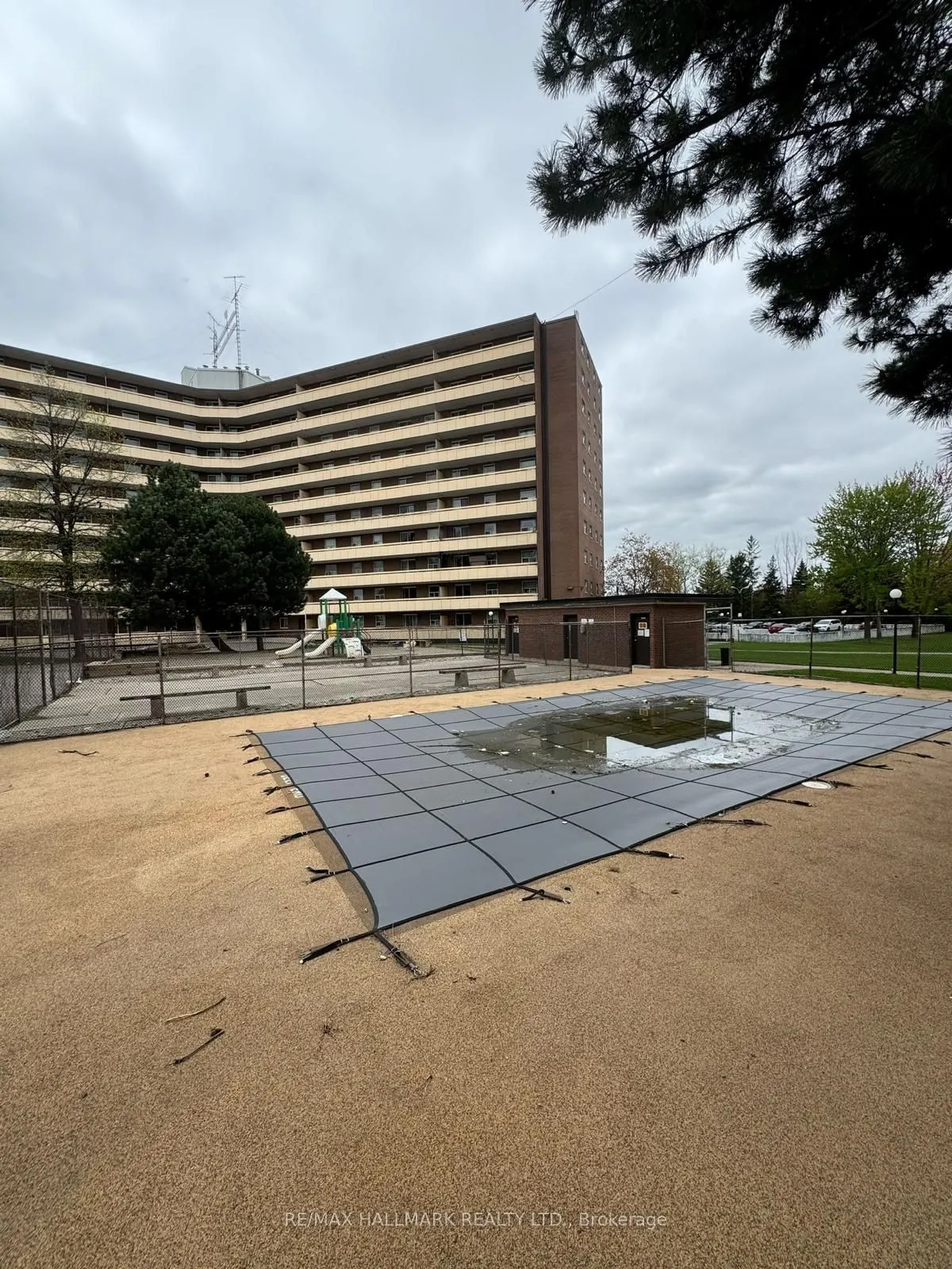 3577 Derry Road E, #311