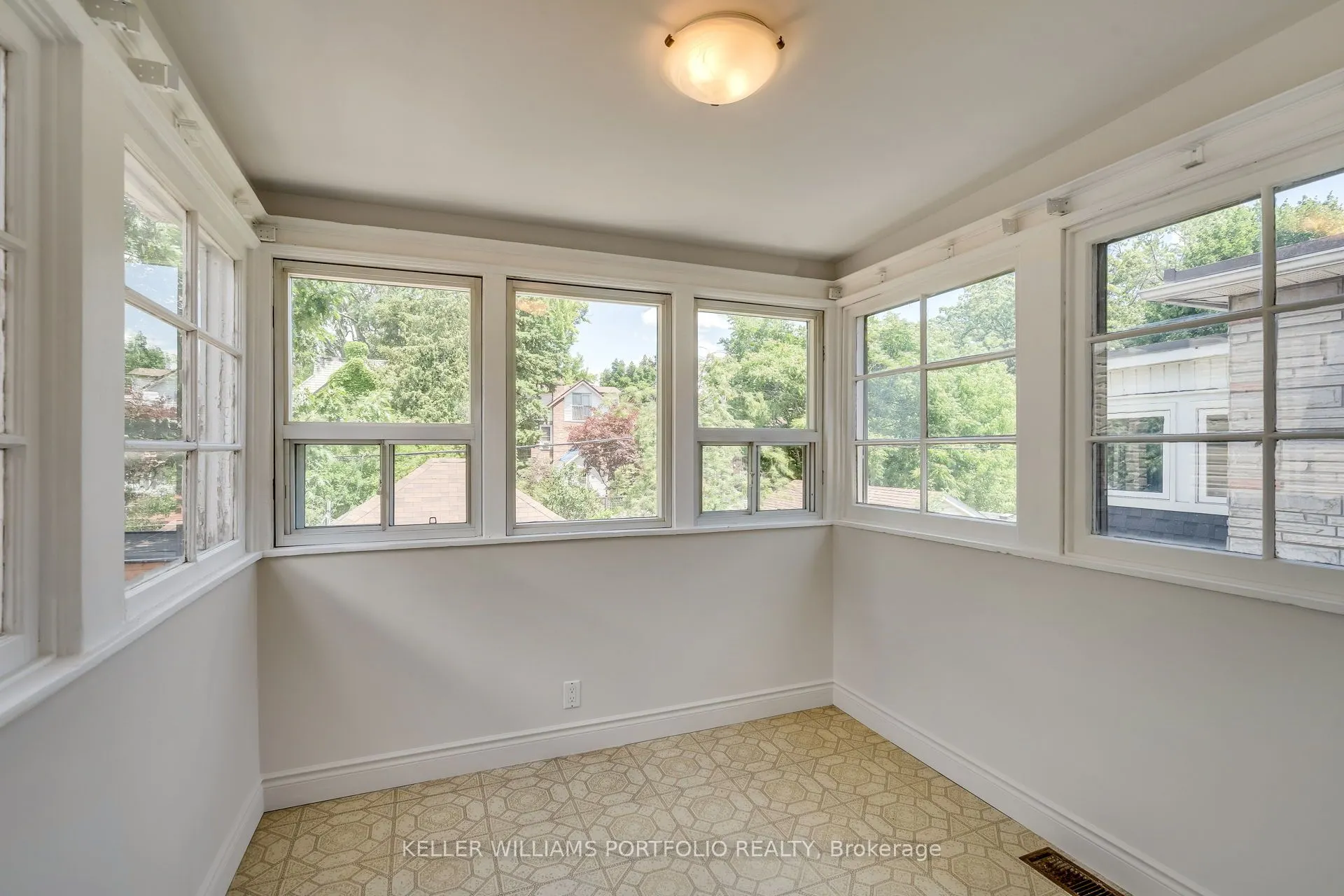 65 Westholme Avenue