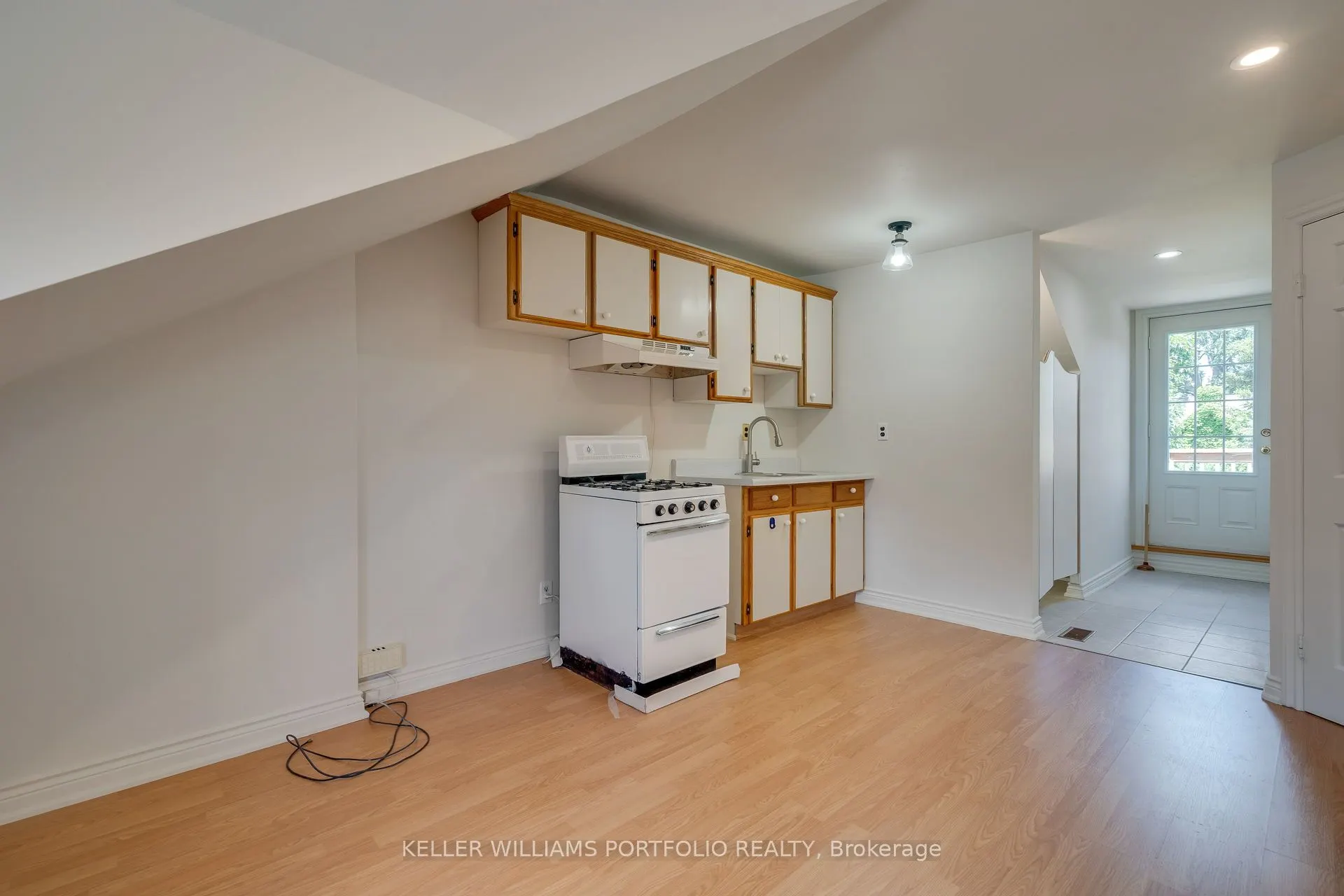 65 Westholme Avenue