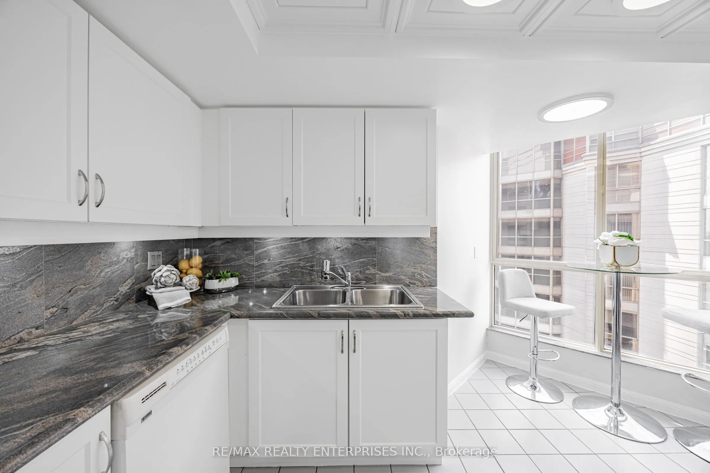 55 Kingsbridge Garden Circle, #2213