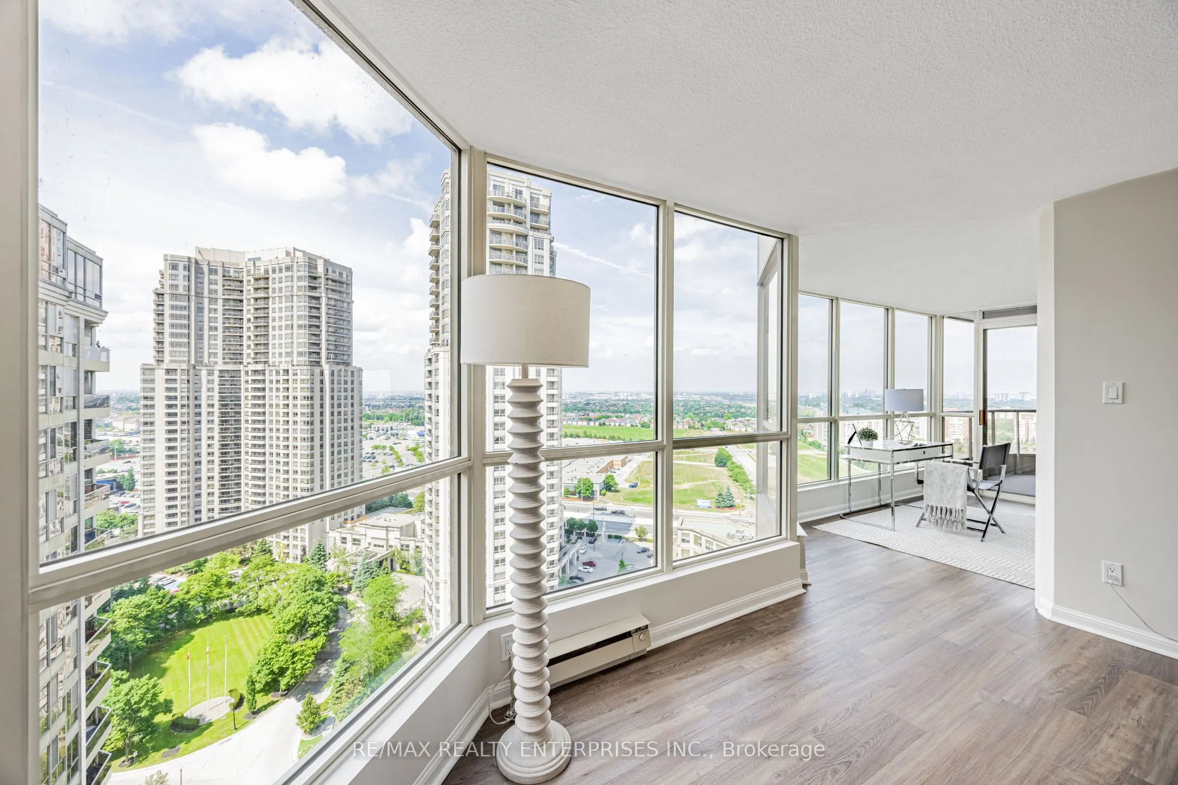 55 Kingsbridge Garden Circle, #2213