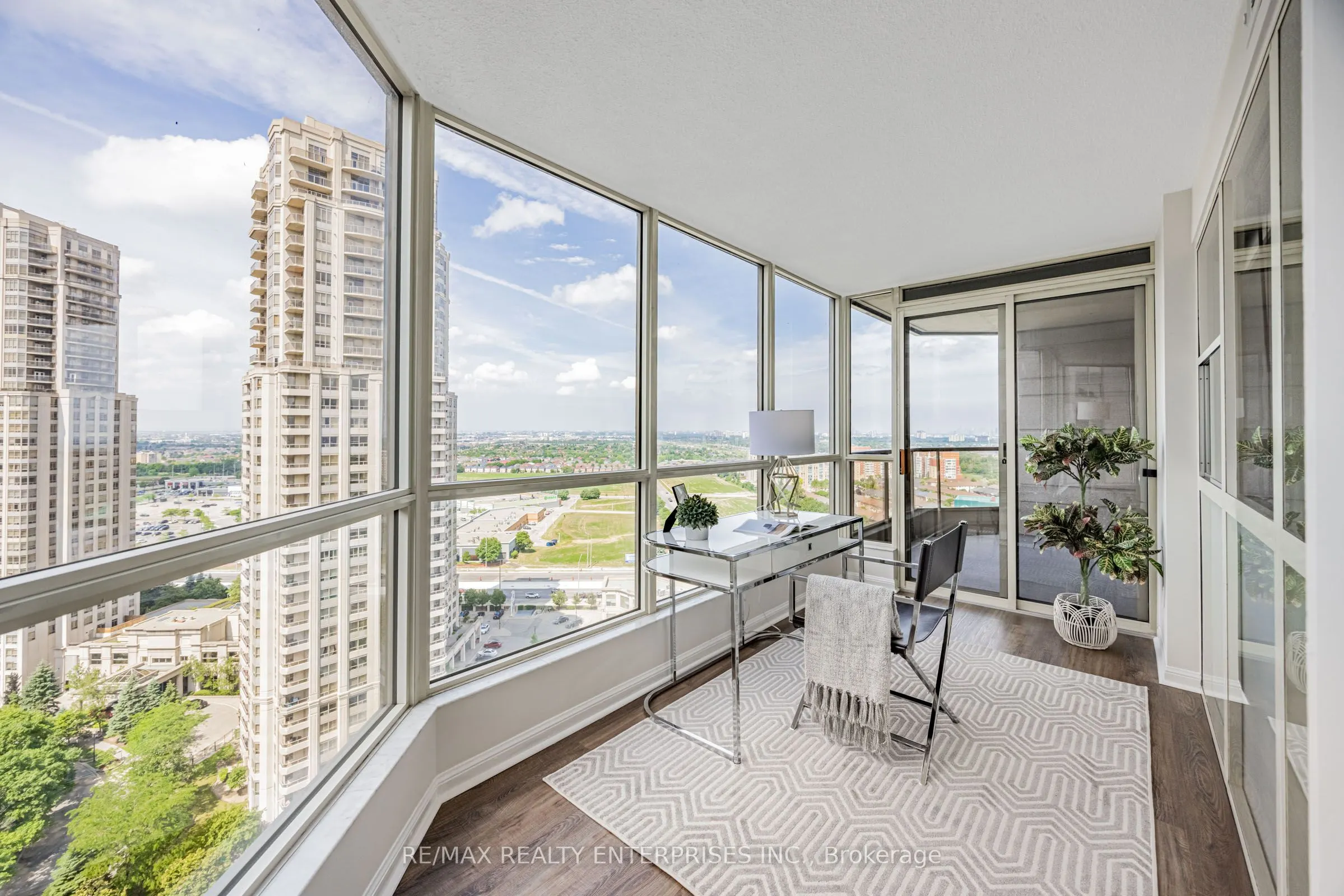 55 Kingsbridge Garden Circle, #2213