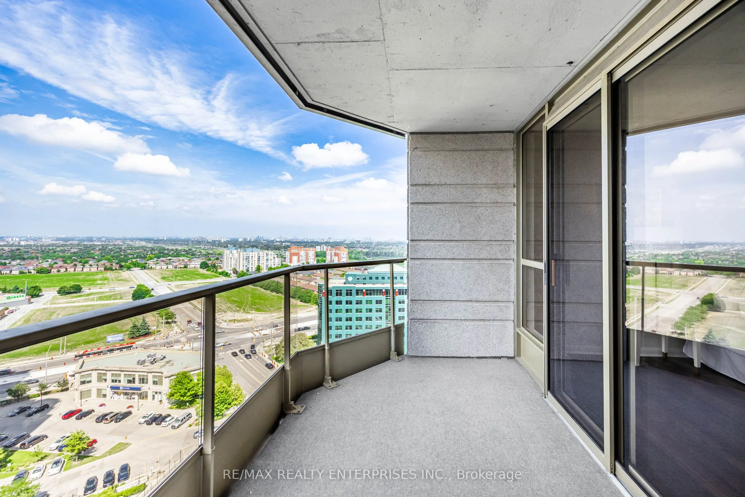 55 Kingsbridge Garden Circle, #2213