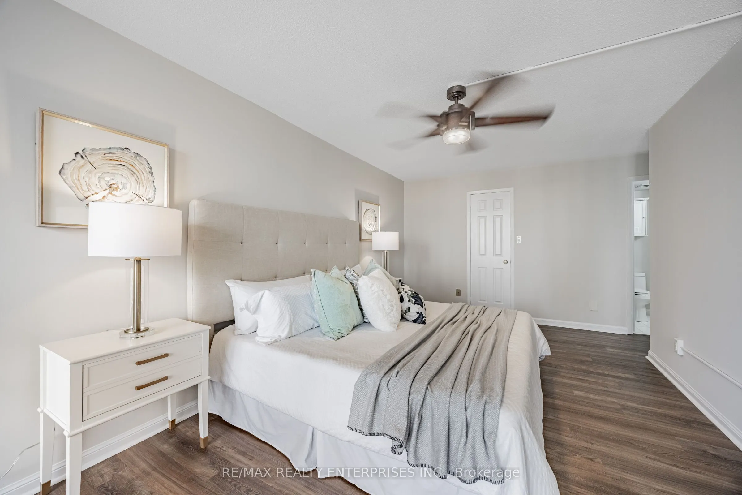 55 Kingsbridge Garden Circle, #2213