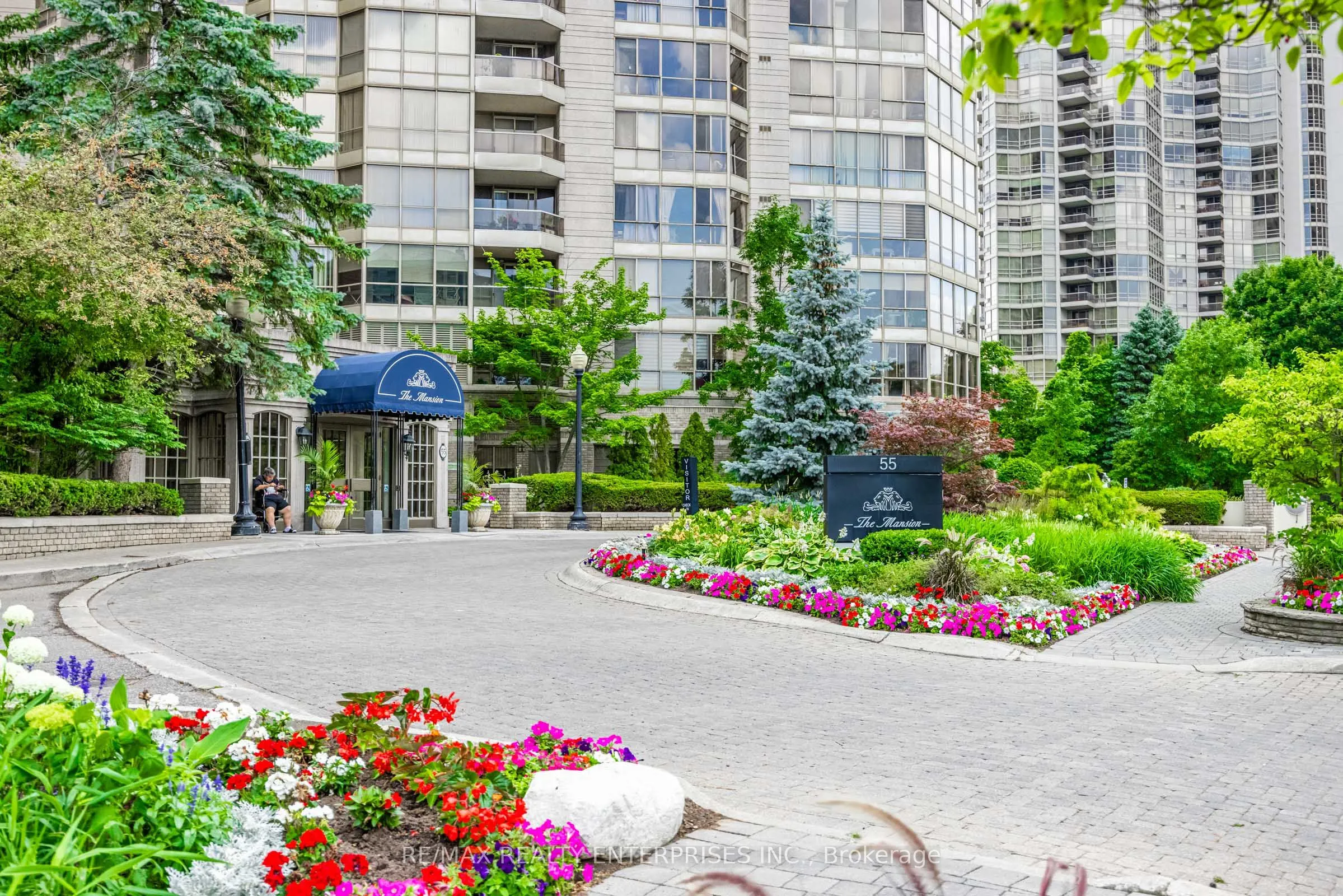 55 Kingsbridge Garden Circle, #2213