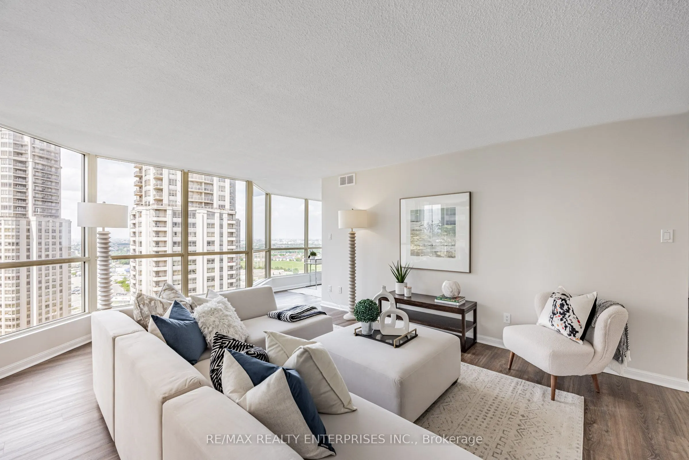 55 Kingsbridge Garden Circle, #2213