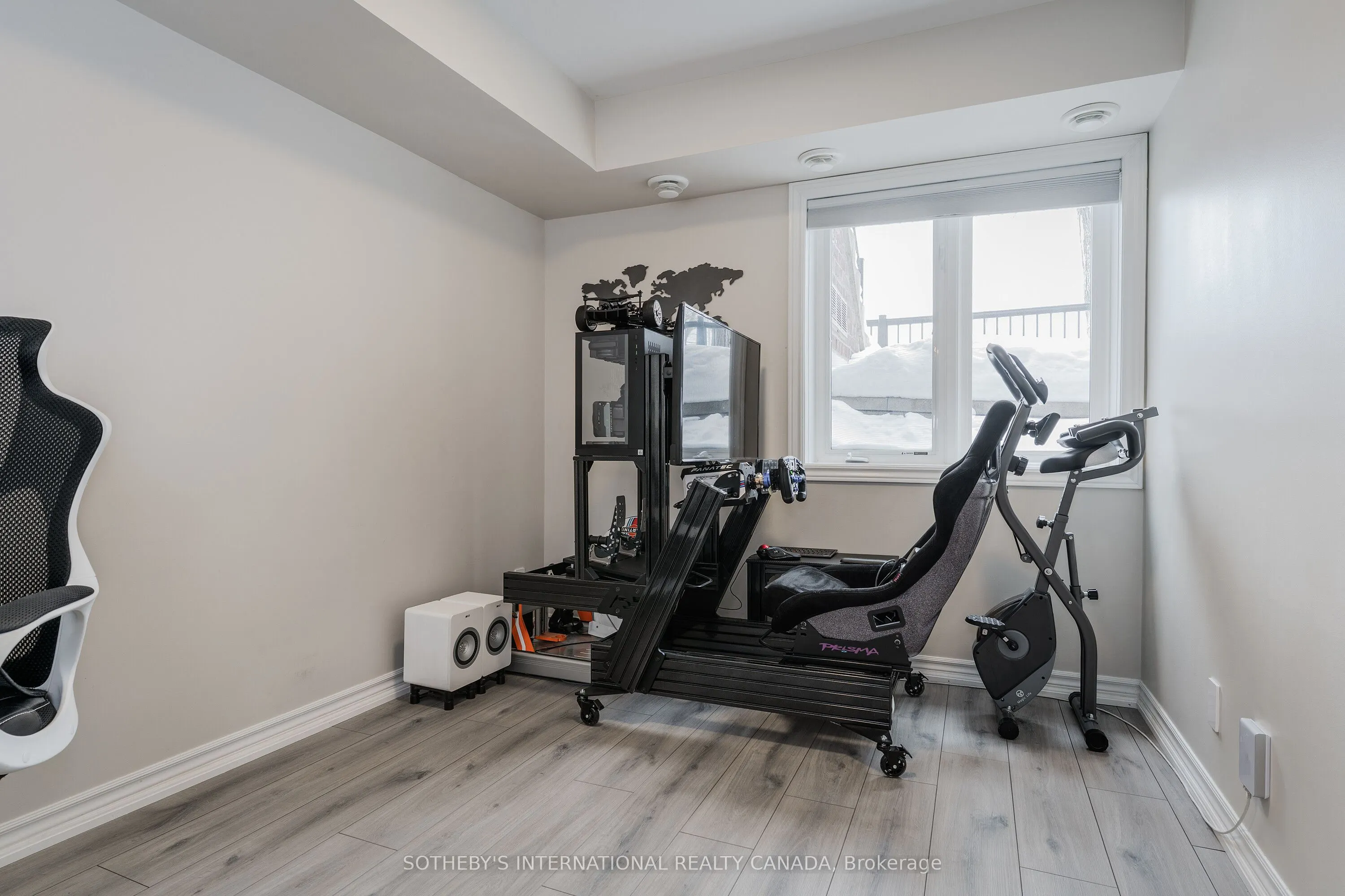 50 Carnation Avenue, #148