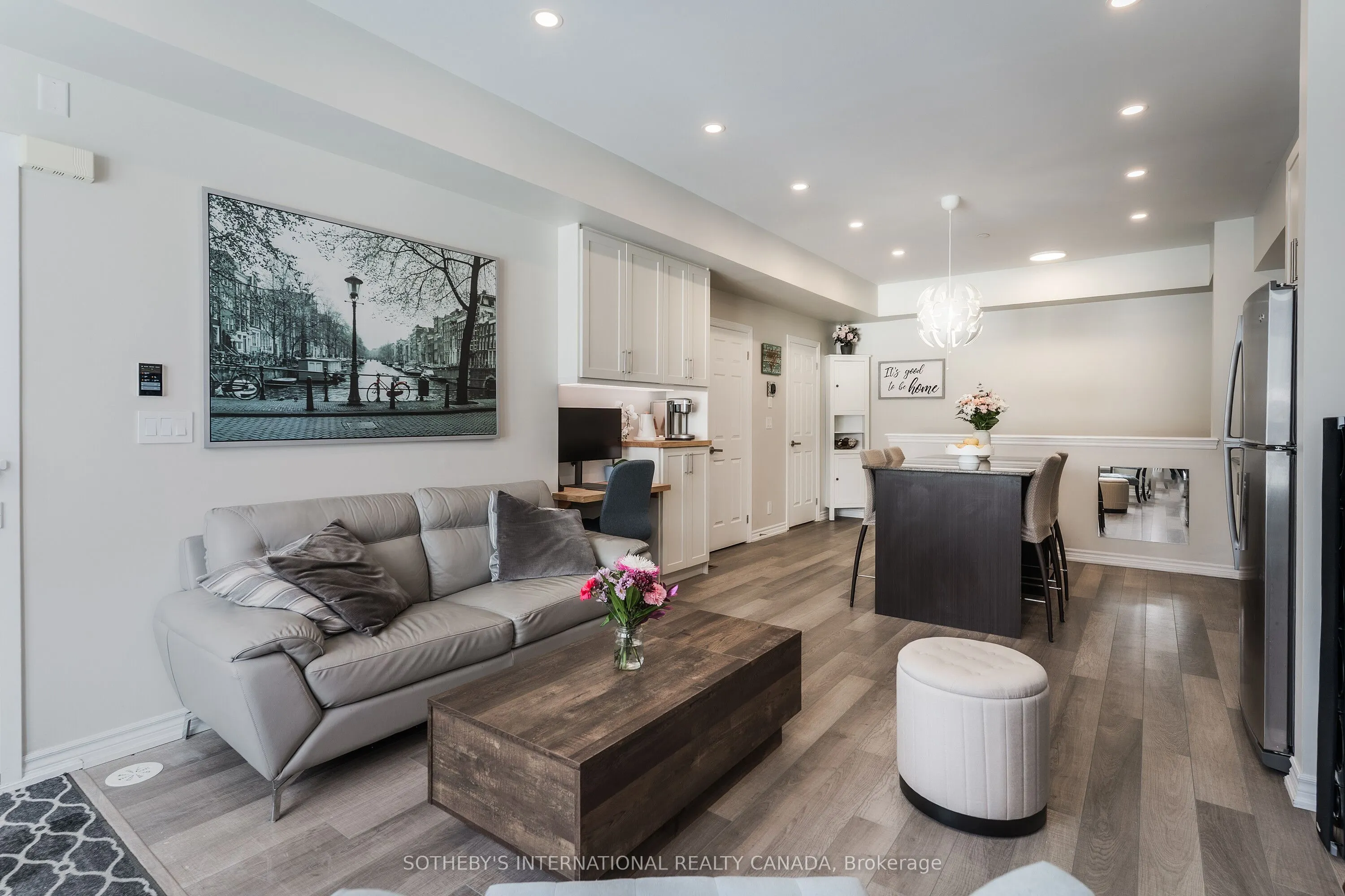 50 Carnation Avenue, #148