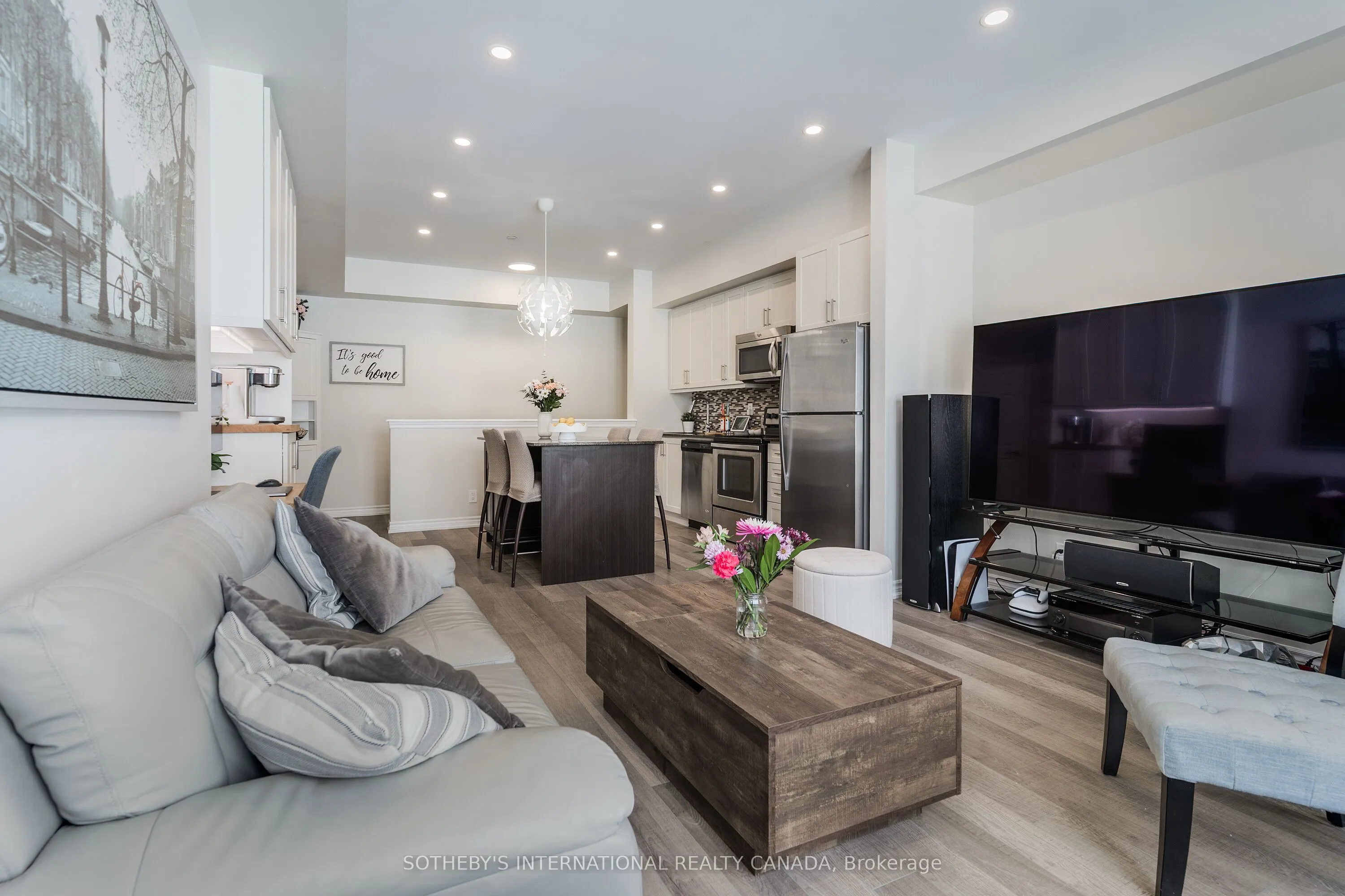 50 Carnation Avenue, #148