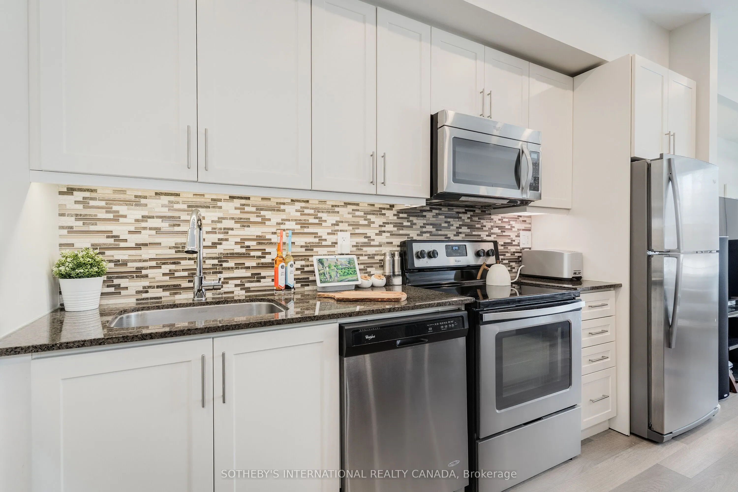 50 Carnation Avenue, #148